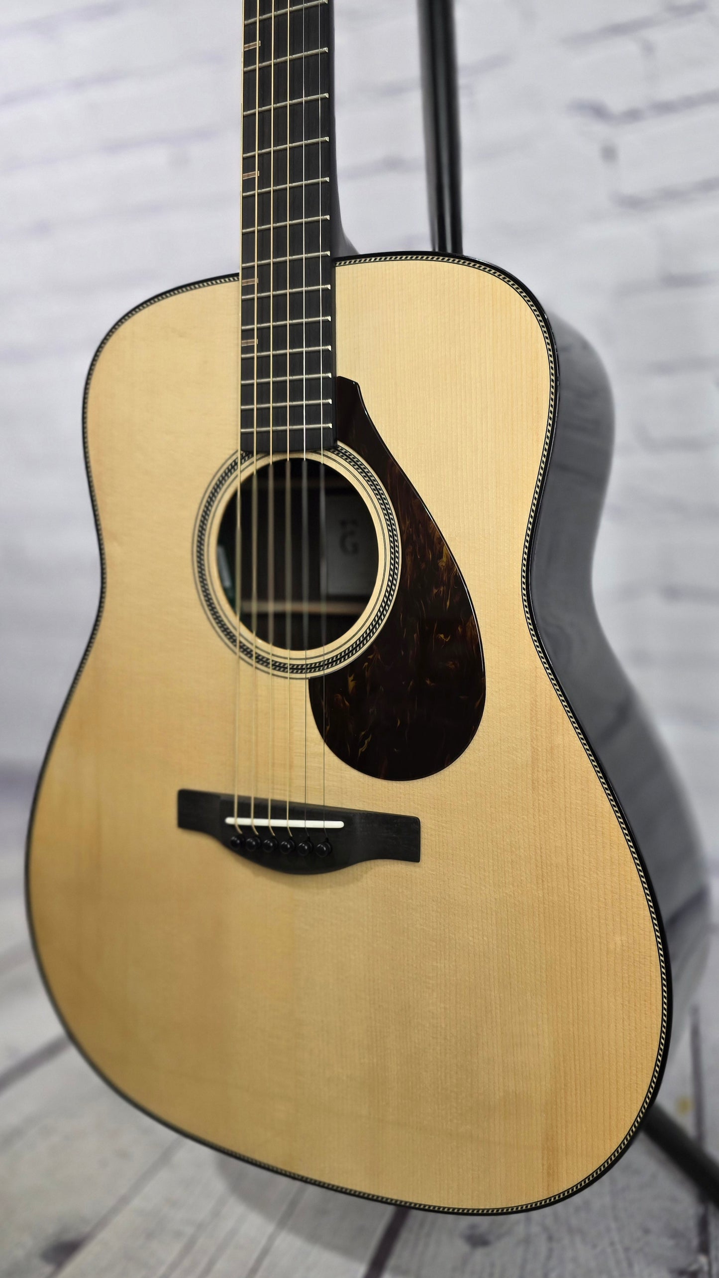 Yamaha FG9 RX Dreadnaught Acoustic Guitar Spruce Rosewood w/Atmosfeel Pickup