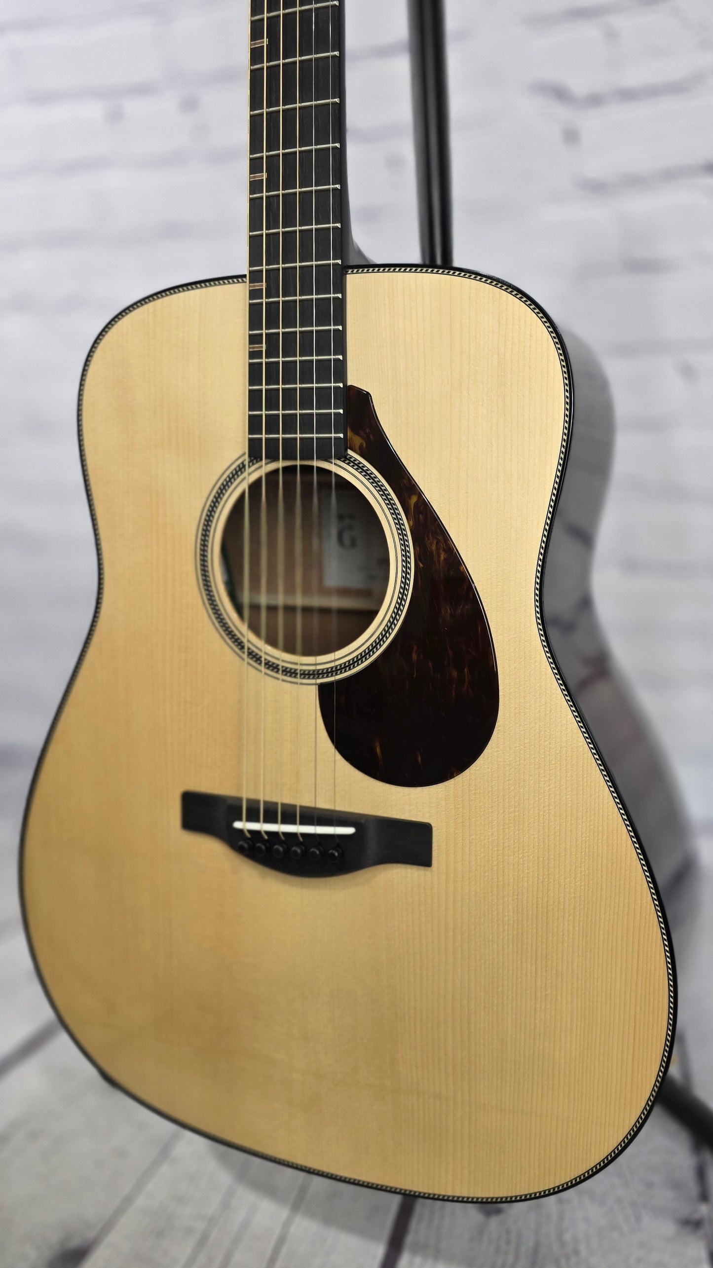Yamaha FG9 MX Dreadnaught Acoustic Guitar Spruce Mahogany w/Atmosfeel Pickup