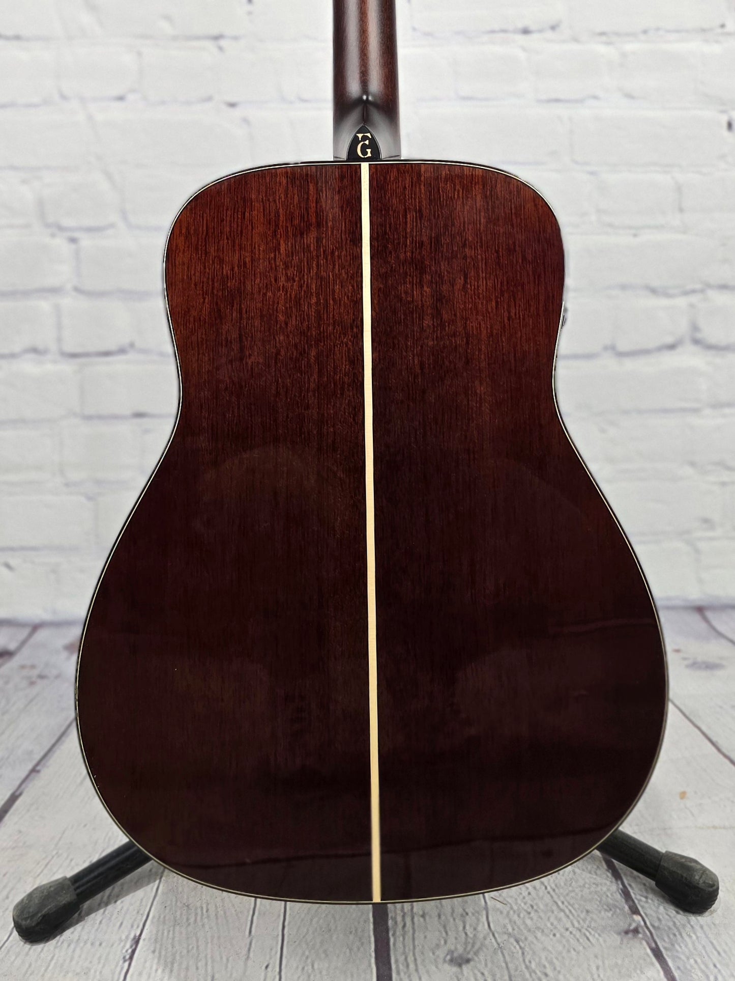 Yamaha FG9 MX Dreadnaught Acoustic Guitar Spruce Mahogany w/Atmosfeel Pickup