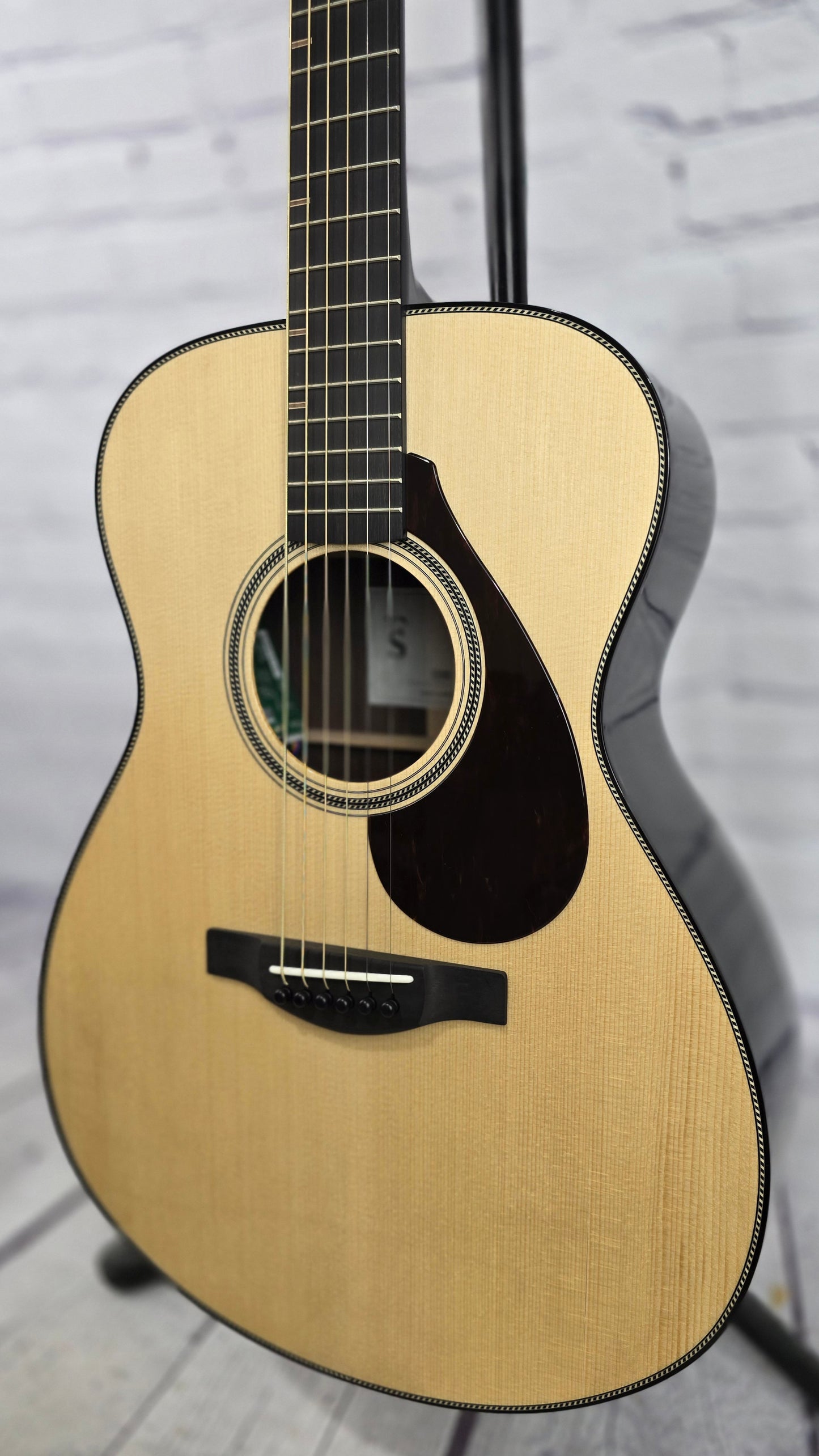 Yamaha FS9 RX Concert Acoustic Guitar Spruce Rosewood w/Atmosfeel Pickup