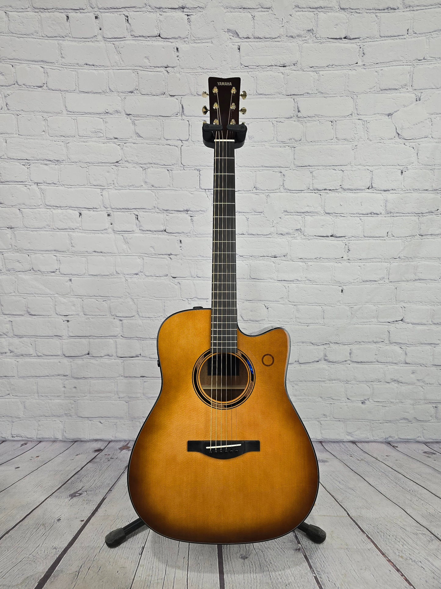 Yamaha TransAcoustic TAG3C Dreadnaught Acoustic Guitar Sand Burst