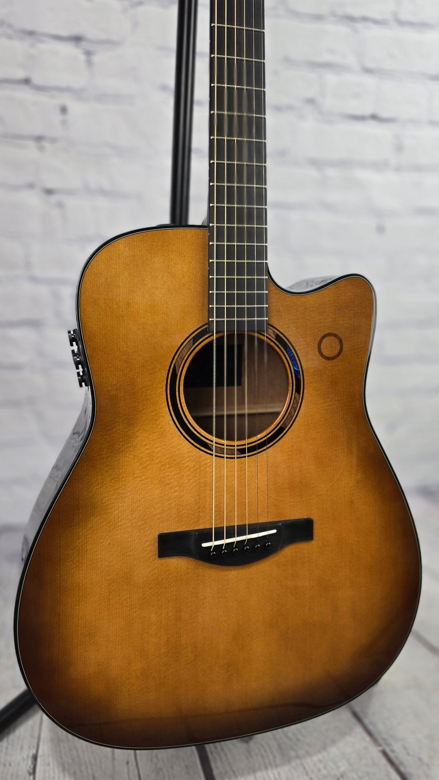 Yamaha TransAcoustic TAG3C Dreadnaught Acoustic Guitar Sand Burst