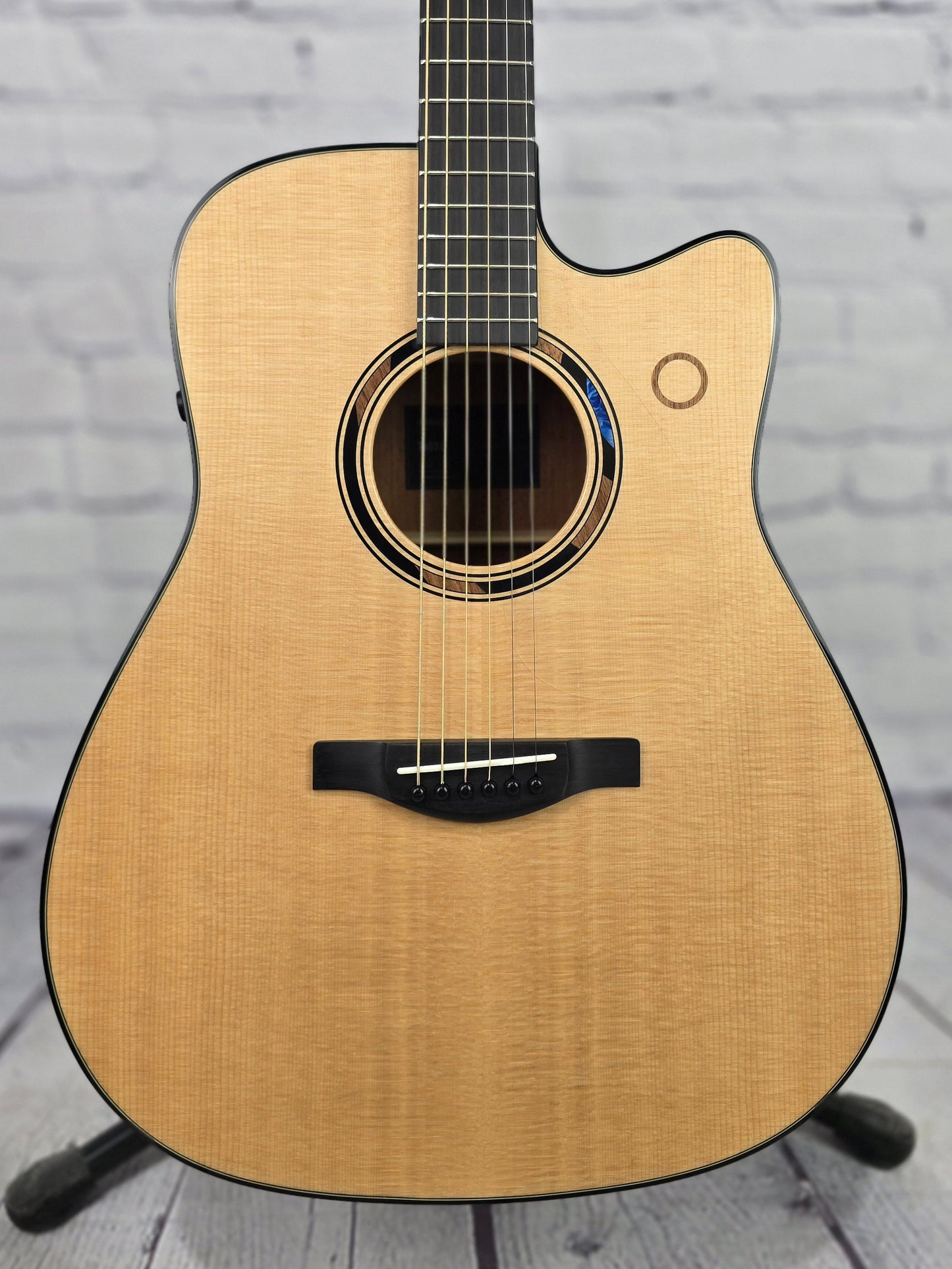 Yamaha TransAcoustic TAG3C Dreadnaught Acoustic Guitar Natural