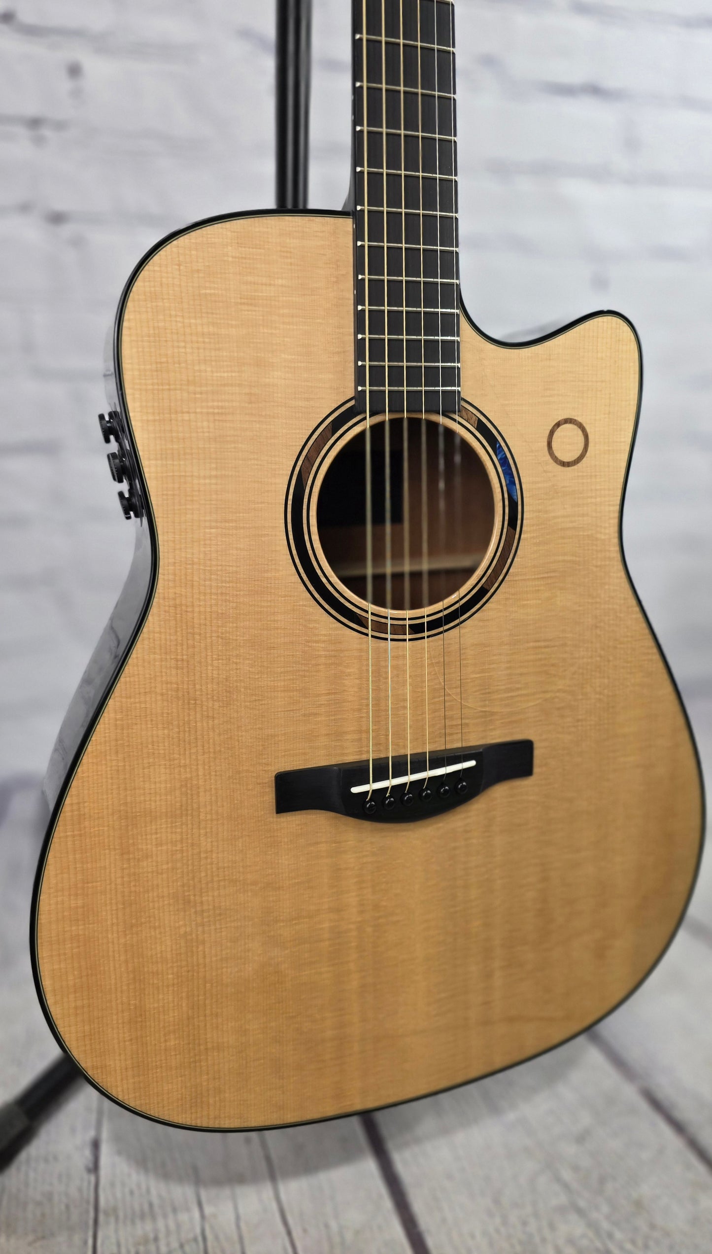 Yamaha TransAcoustic TAG3C Dreadnaught Acoustic Guitar Natural