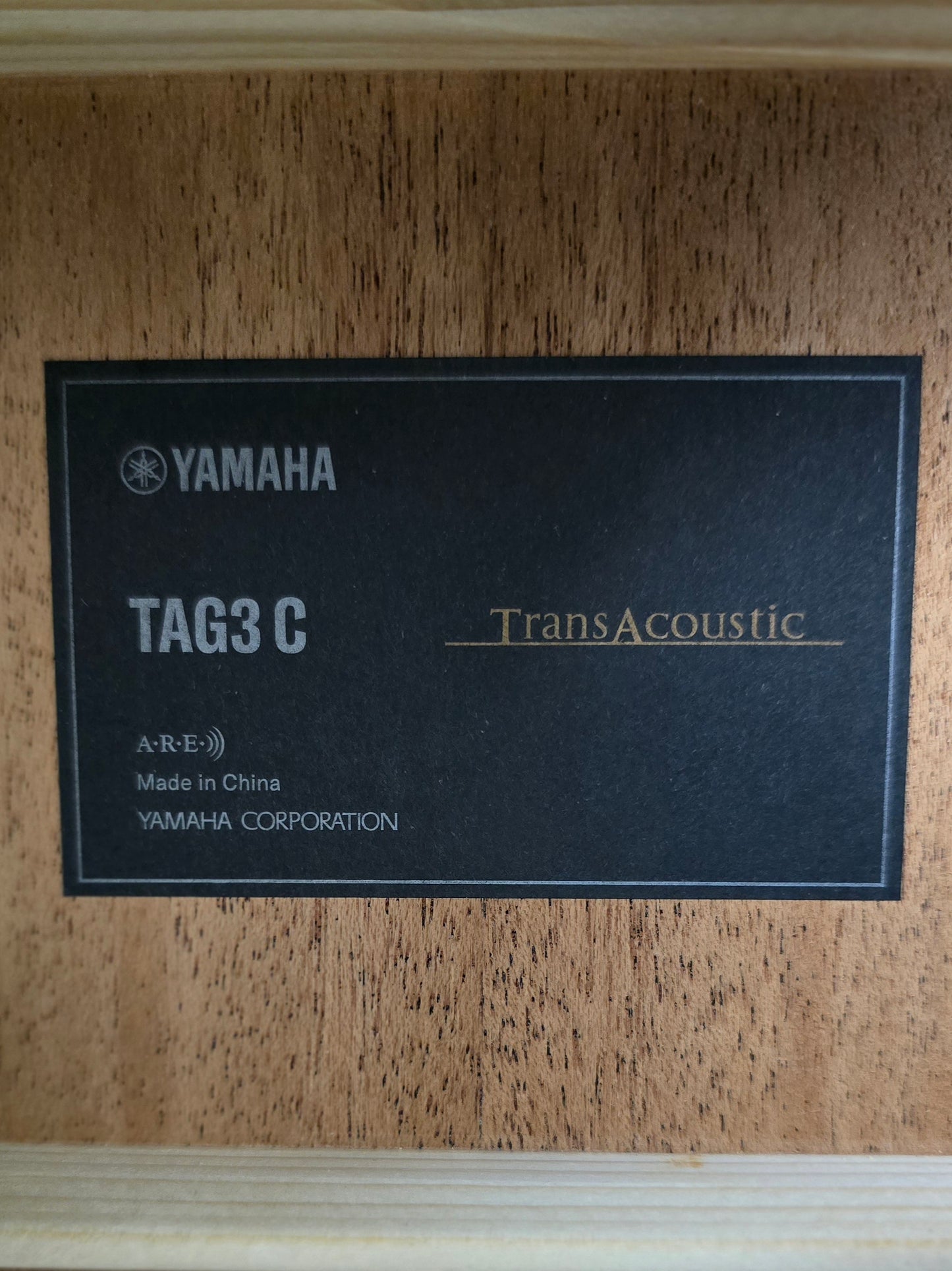 Yamaha TransAcoustic TAG3C Dreadnaught Acoustic Guitar Natural