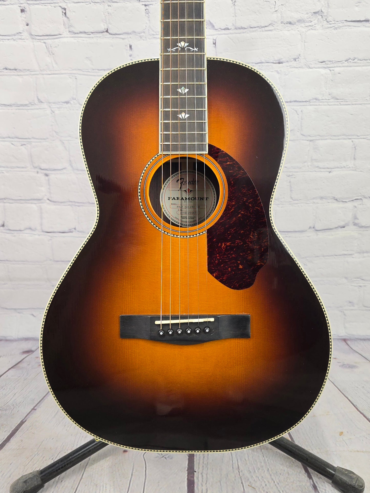 USED Fender Paramount PM-2 Deluxe 12 Fret Parlour Guitar Sunburst