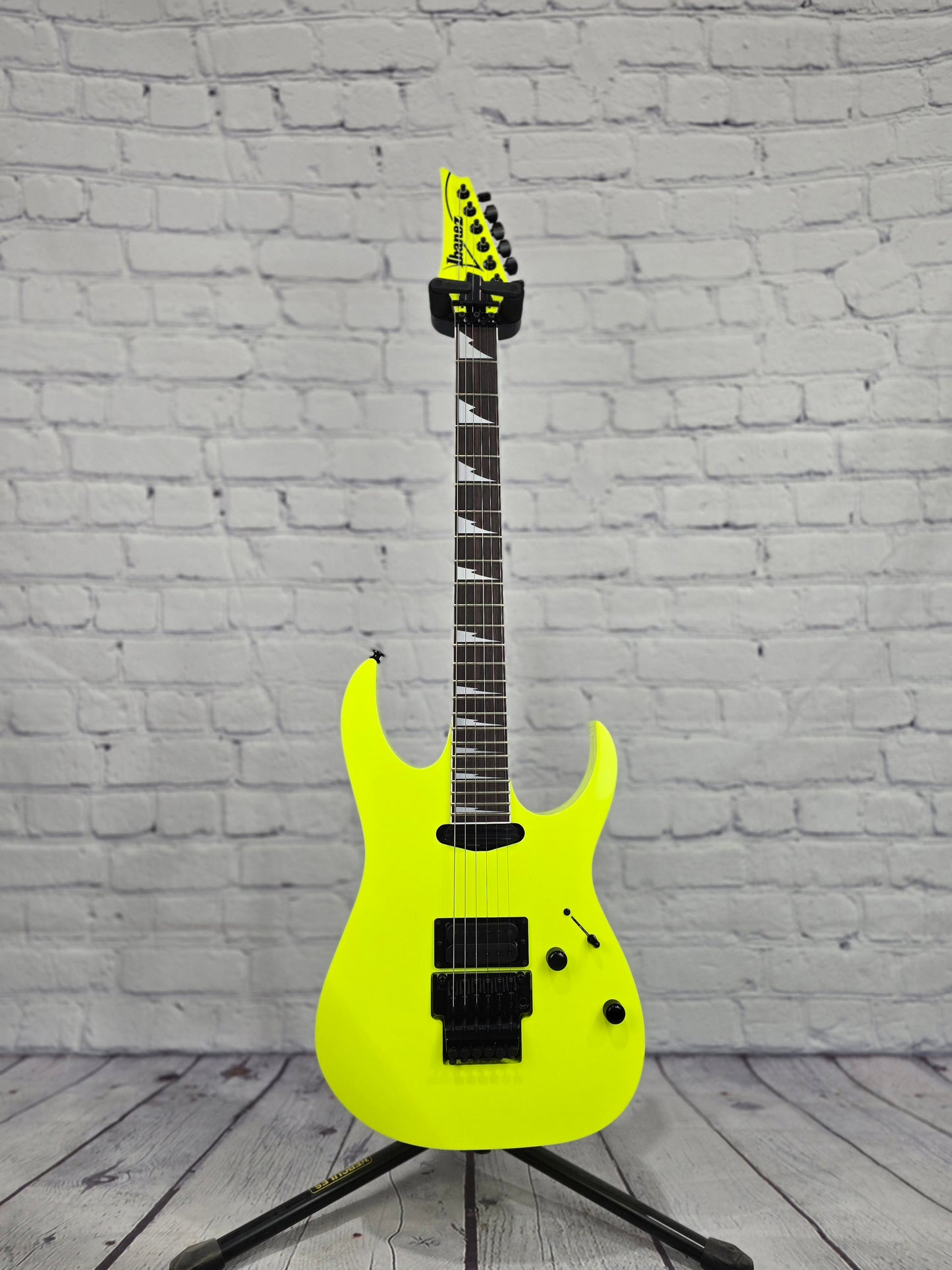 Ibanez Genesis RG565R DY 6 String Electric Guitar Desert Yellow LIMITED EDITIONe