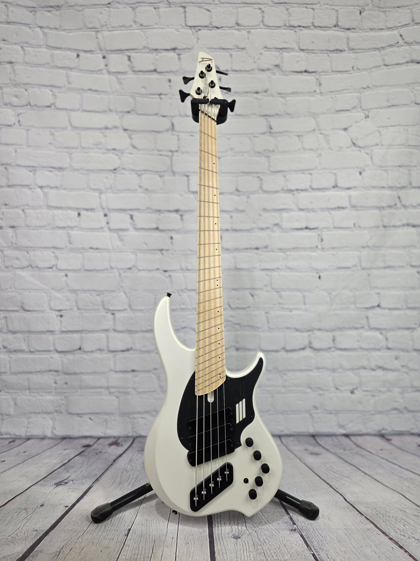 Dingwall NG3 Nolly 5 String Nolly Bass Guitar Ducati White
