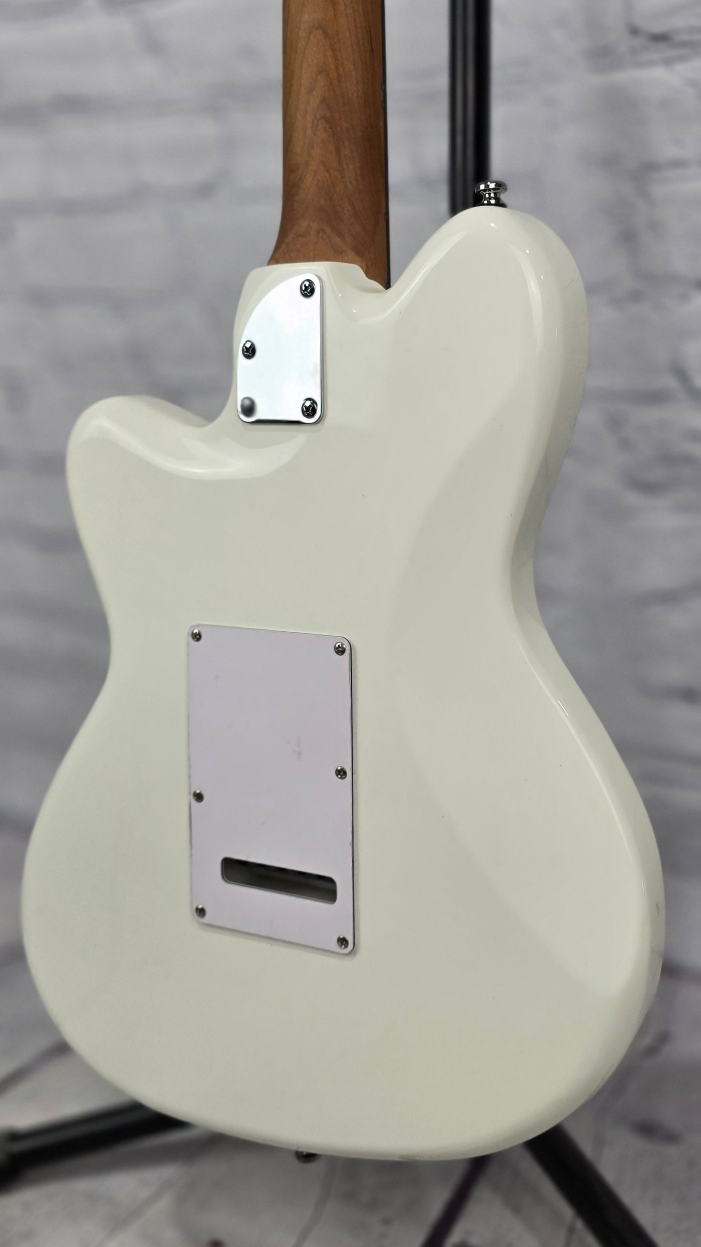 Ibanez ICHI00 VWH Ichika Nito 6 String Electric Guitar Vintage White