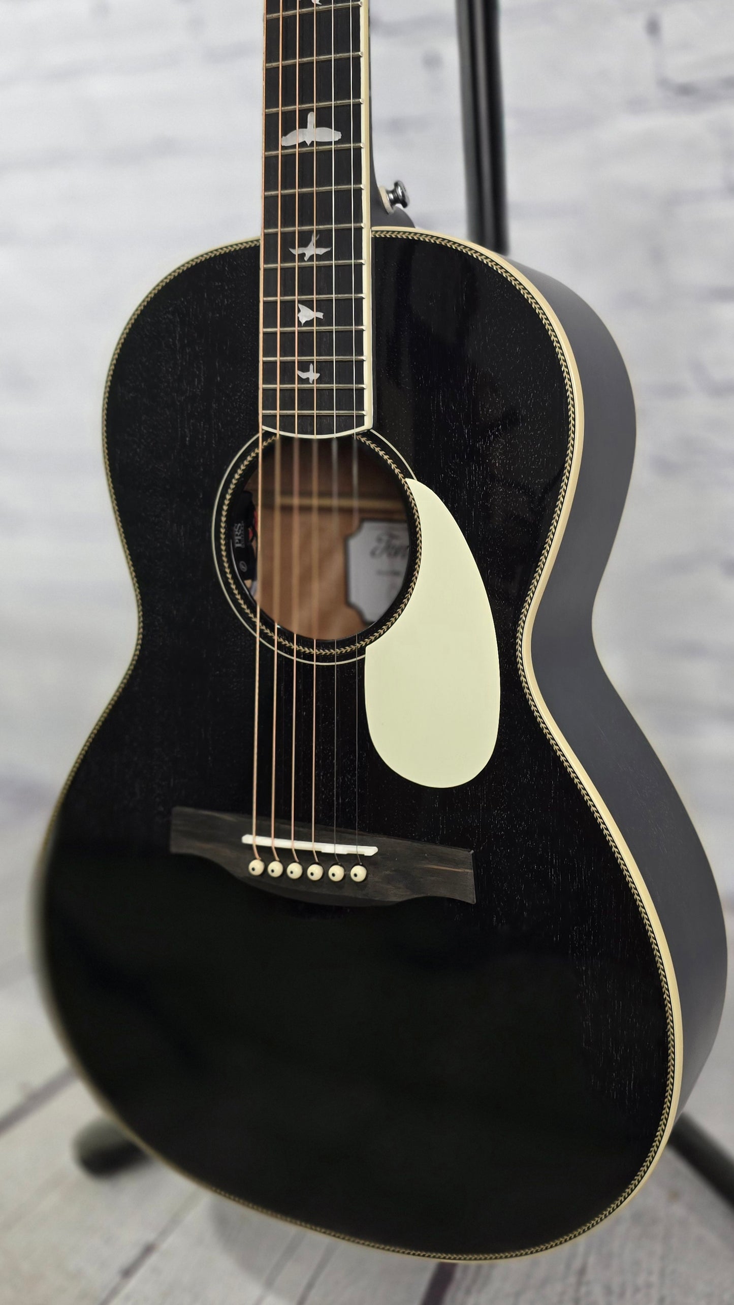 Paul Reed Smith PRS P20E Parlor Acoustic Electric Guitar Dog Hair
