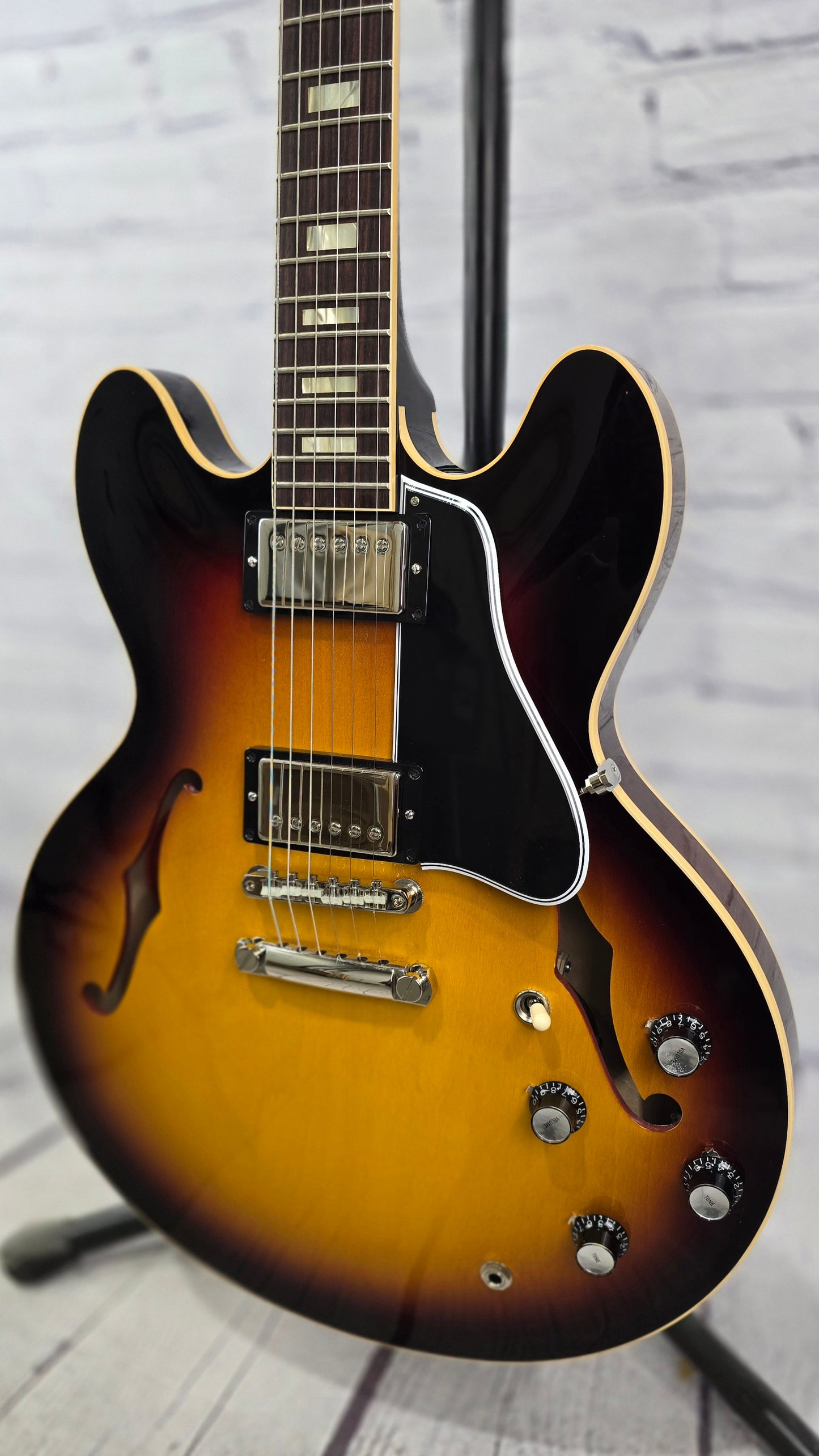 USED Gibson Custom Shop ES-335 '64 Reissue Electric Guitar Gloss Vintage Burst (V.O.S.)