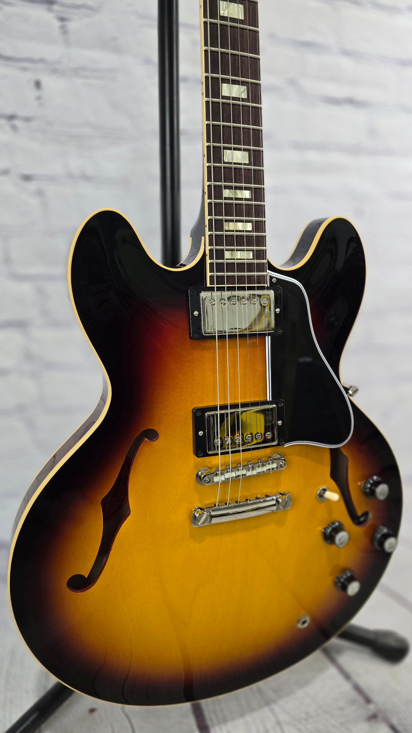 USED Gibson Custom Shop ES-335 '64 Reissue Electric Guitar Gloss Vintage Burst (V.O.S.)