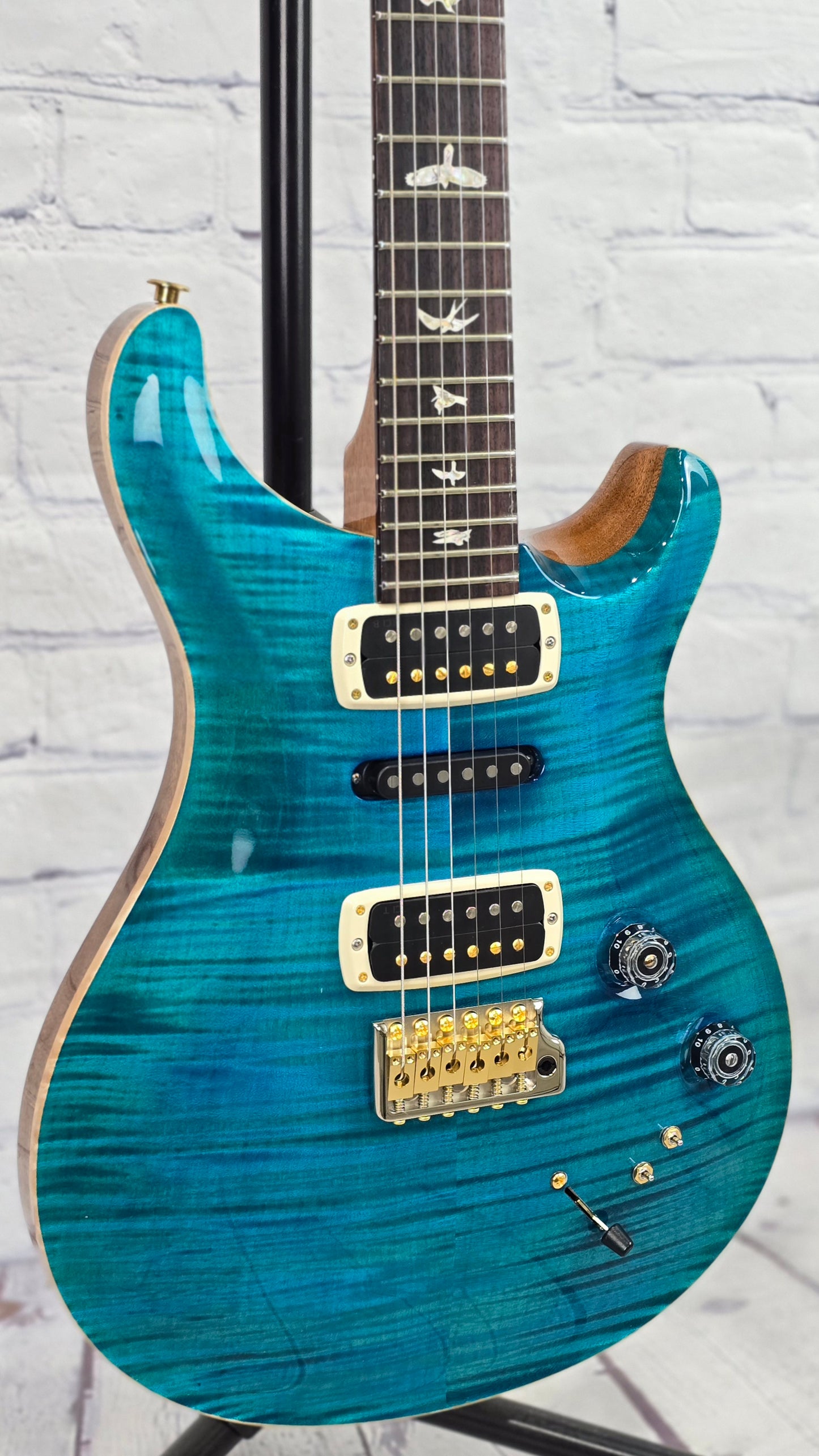 Paul Reed Smith PRS Modern Eagle V 10 Top 6 String Electric Guitar Carroll Blue