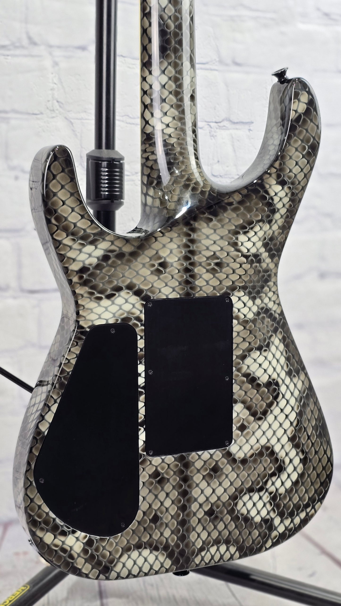 USED Jackson USA SL2H 6 String Electric Guitar Snakeskin
