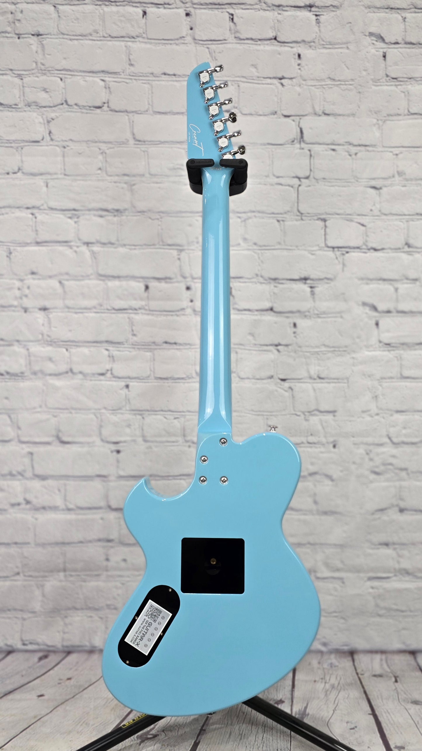 Cream T x Newman Guitars Honeycomb Jr. GT-40 Guitar-X 6 String Electric Guitar Baby Blue