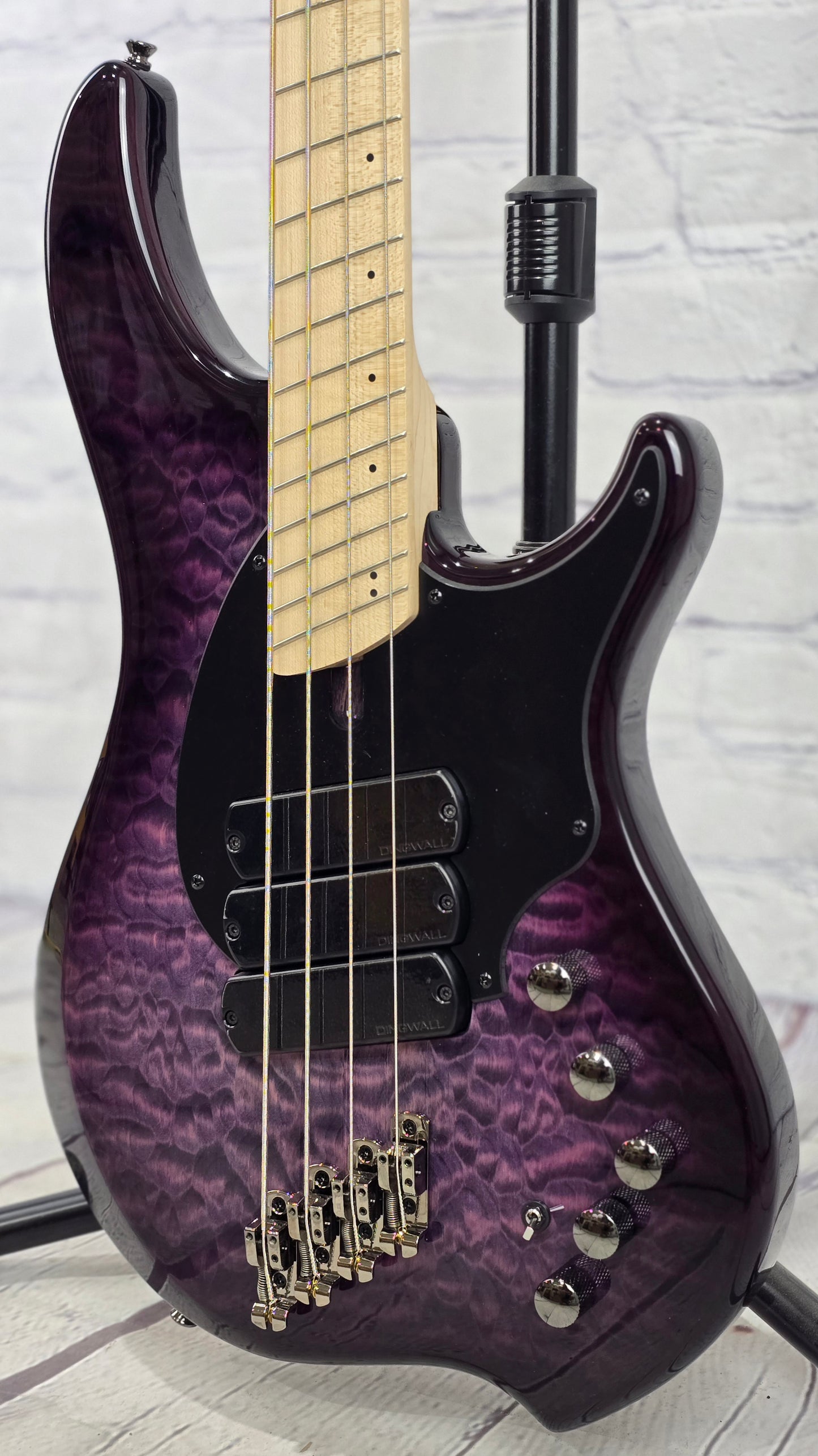 Dingwall Combustion C3 4 String Multiscale Bass Ultra Violet Burst Quilt