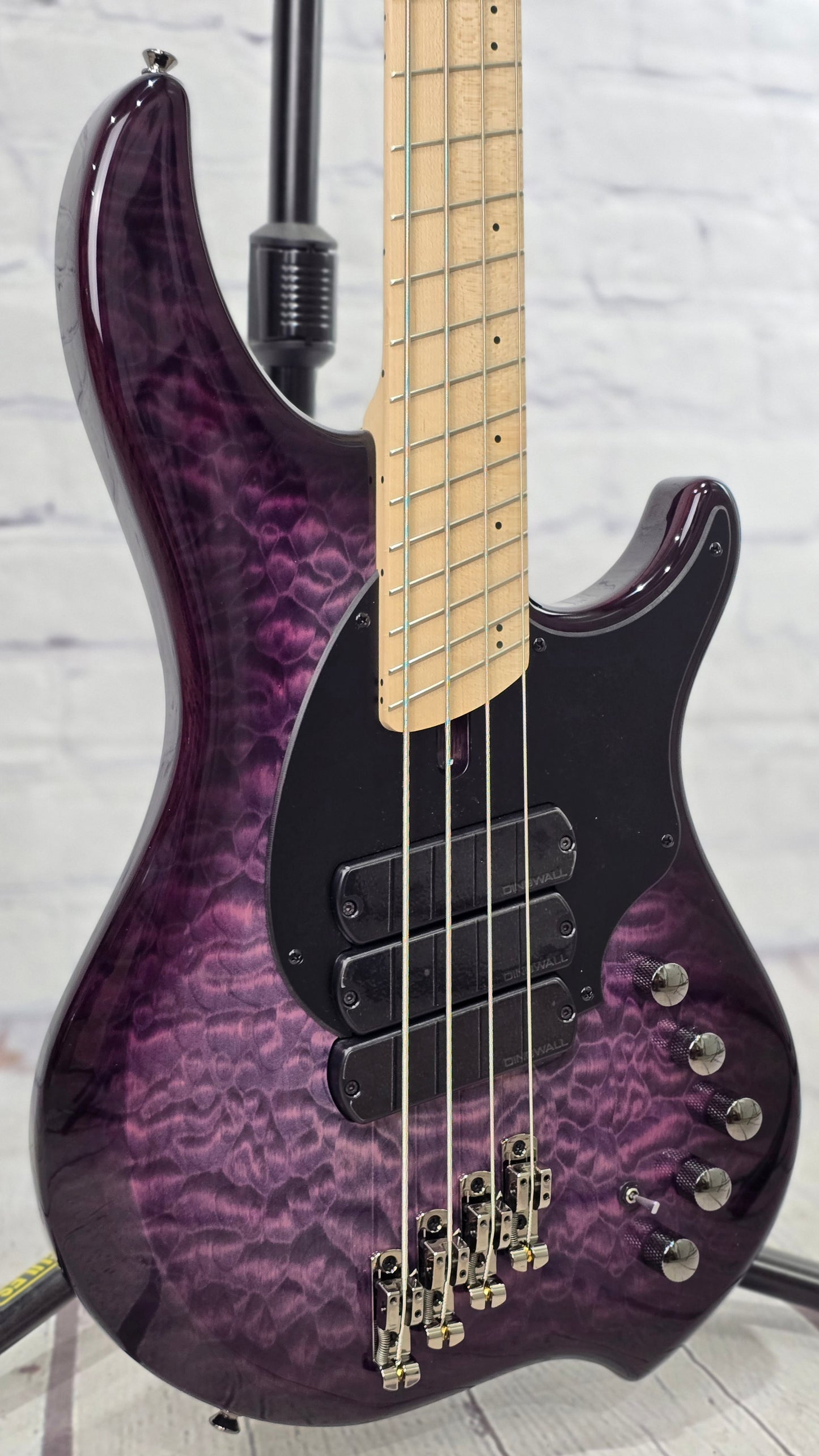 Dingwall Combustion C3 4 String Multiscale Bass Ultra Violet Burst Quilt