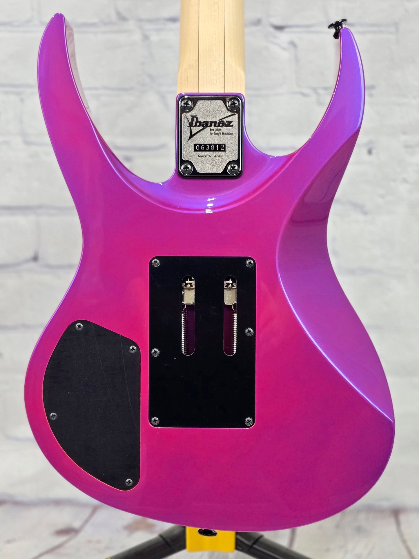 Ibanez Genesis 540PIII PN 6 String Electric Guitar Purple Neon