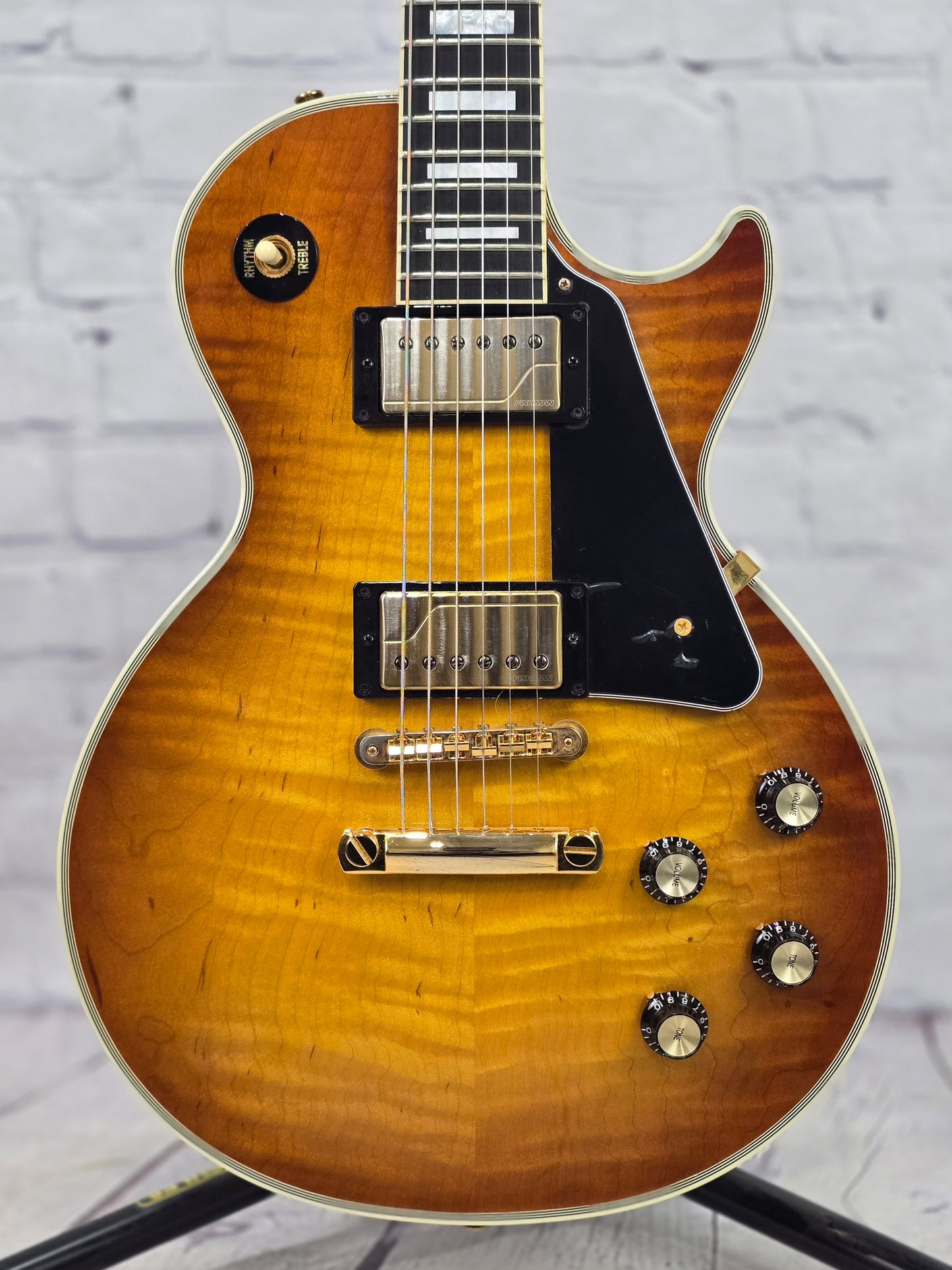 USED 2014 Gibson Les Paul Custom Electric Guitar Flame Top Honey Burst