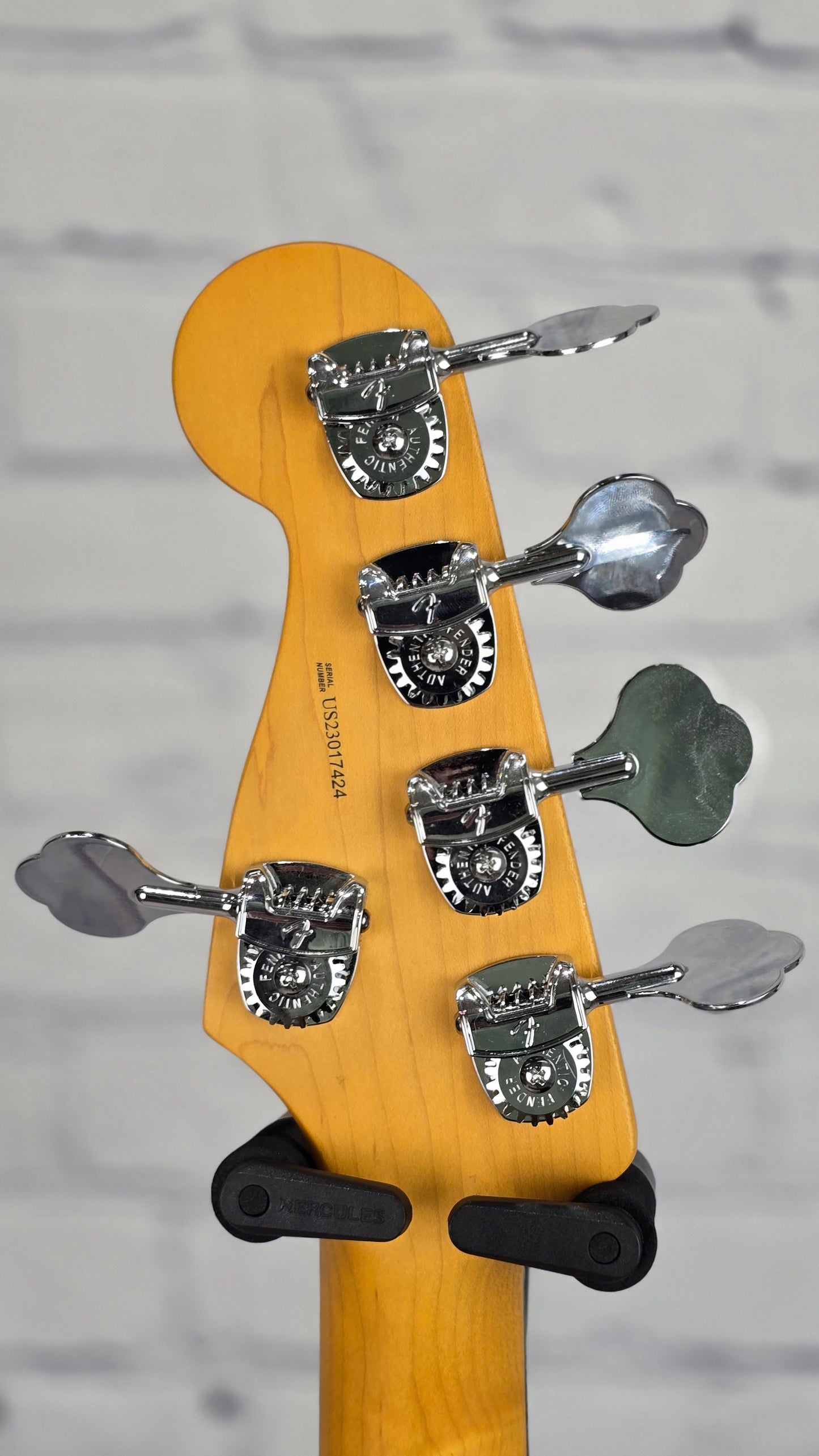USED Fender American Professional II Precision Bass V 5 String Bass 3 Color Sunburst