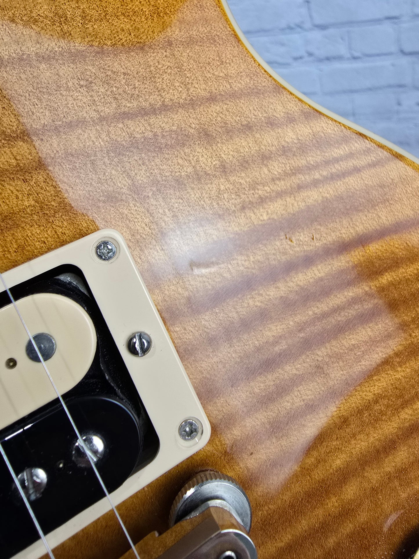 USED Gibson Les Paul Slash AFD 6 String Electric Guitar Appetite Burst