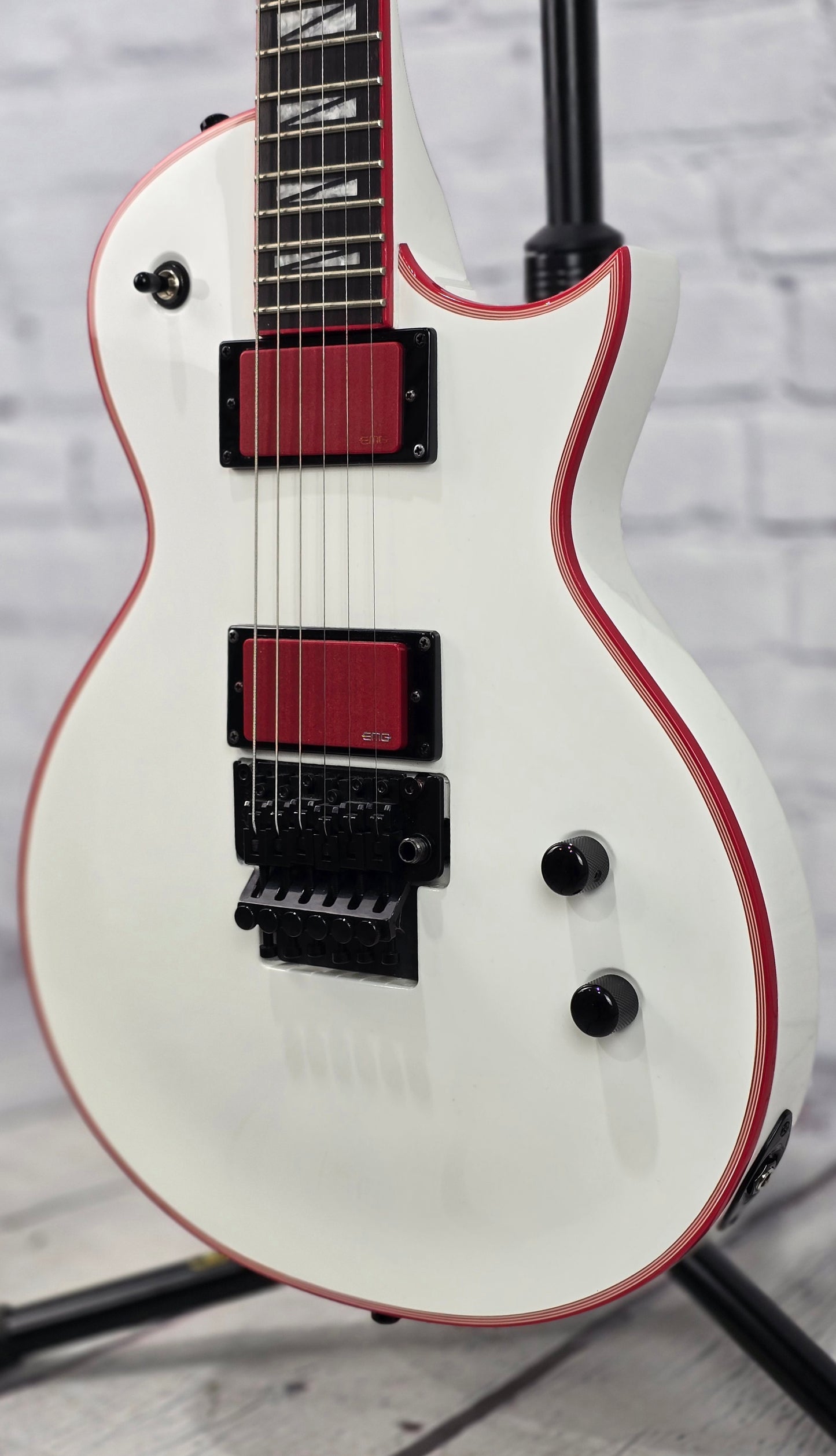USED ESP LTD GH-600 Gary Holt Signature 6 String Electric Guitar Snow White