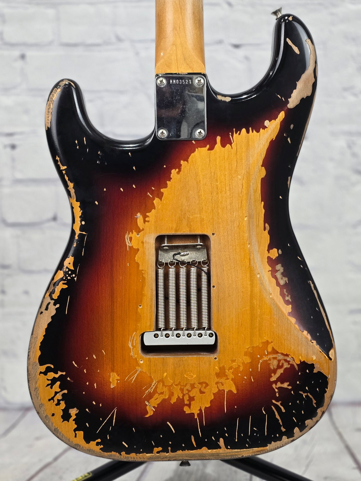 USED Fender Mike McCready Stratocaster Electric Guitar 3-Tone Sunburst Aged Relic