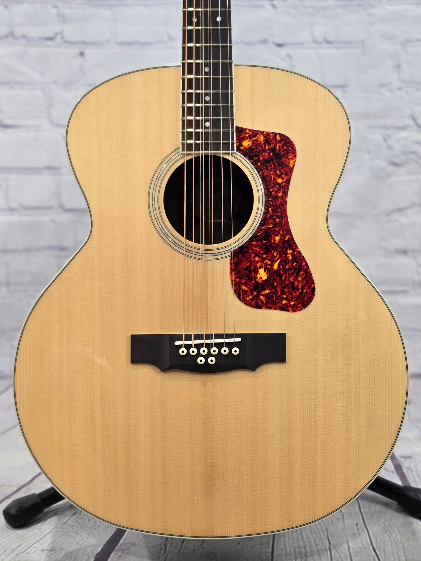 Guild Westerly Collection BT258E DLX 8 String Acoustic Guitar Natural