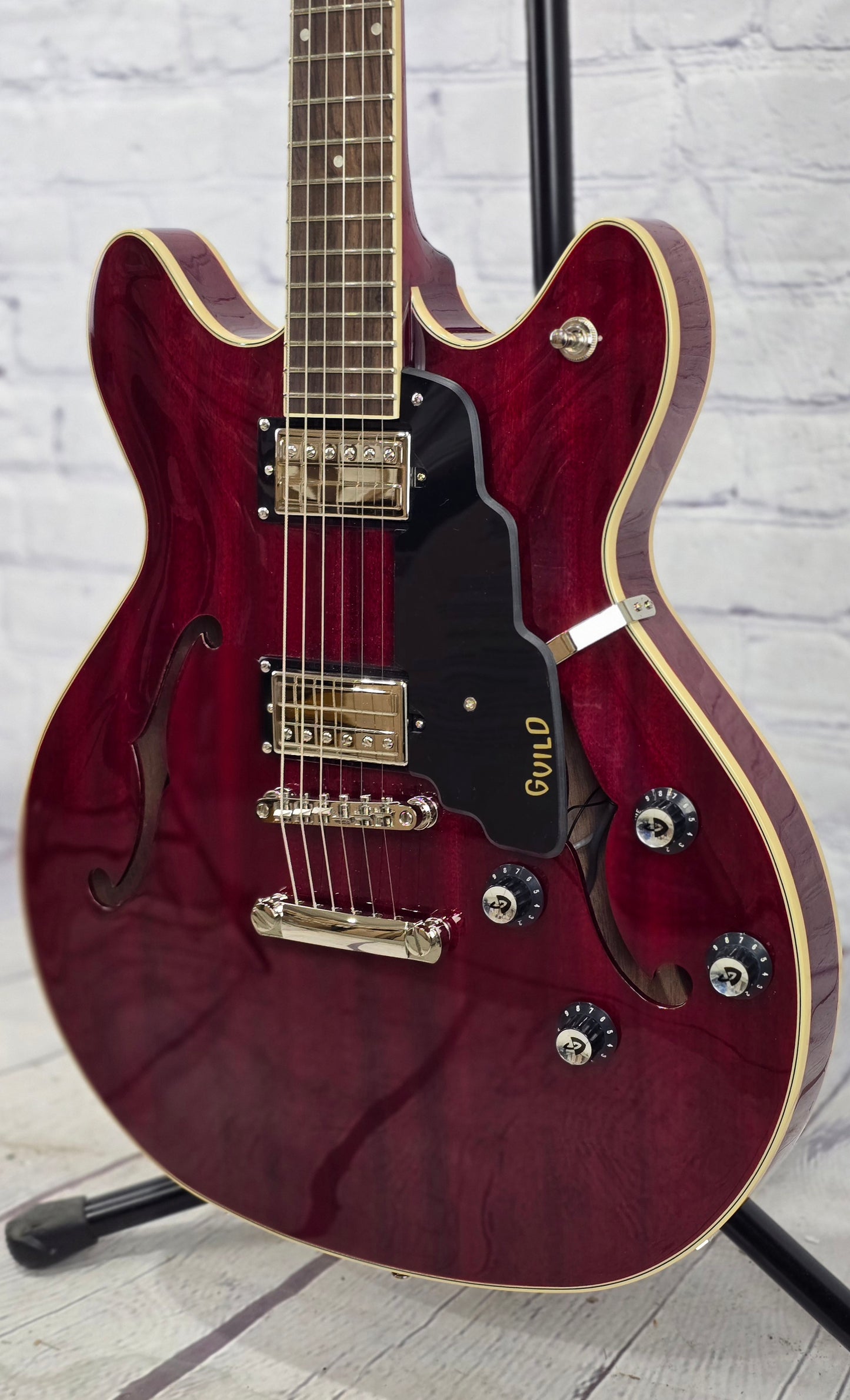 Guild Starfire I DC 6 String Semi-Hollow Electric Guitar Cherry Red