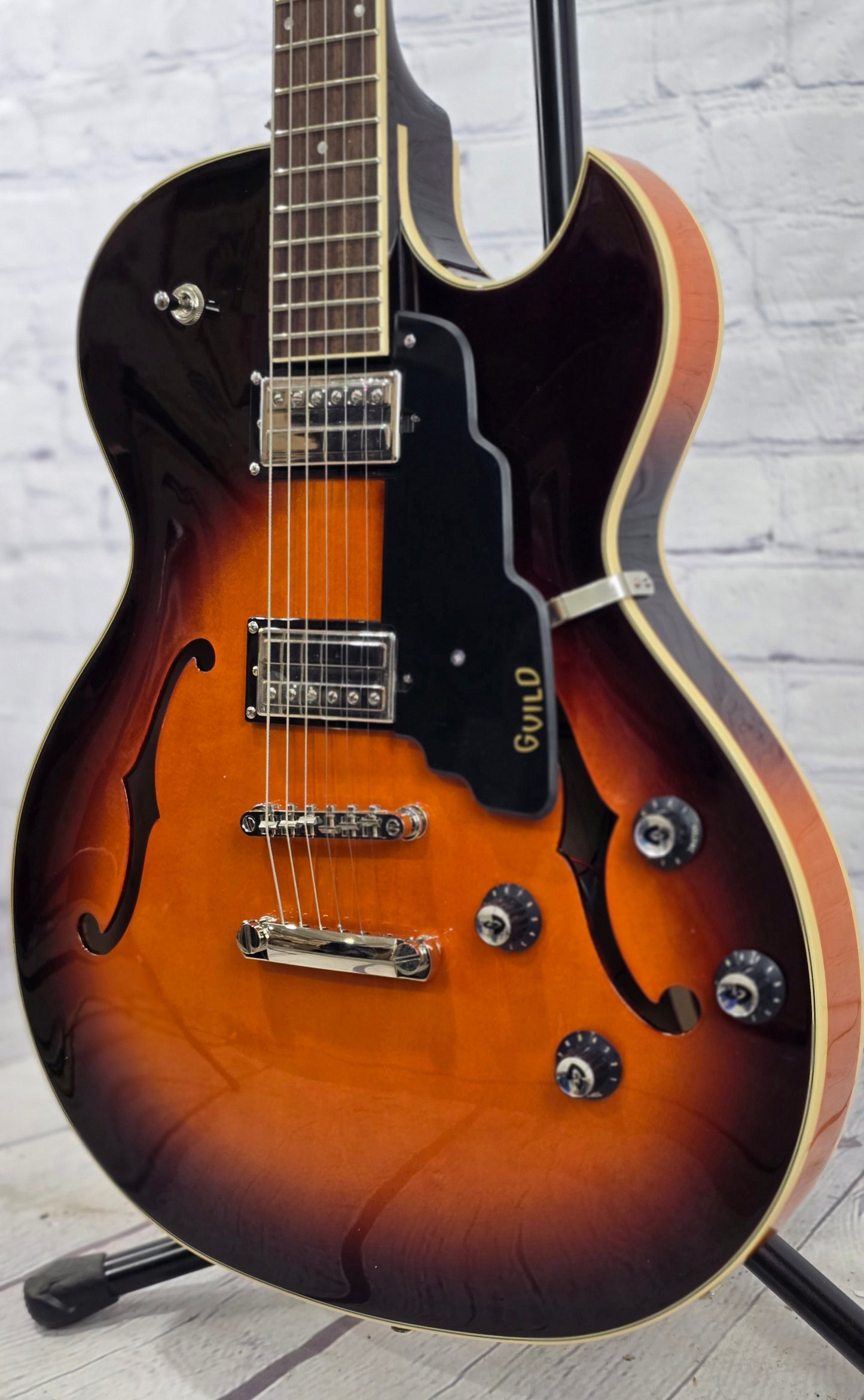 Guild Starfire I SC 6 String Semi-Hollow Electric Guitar Antique Burst