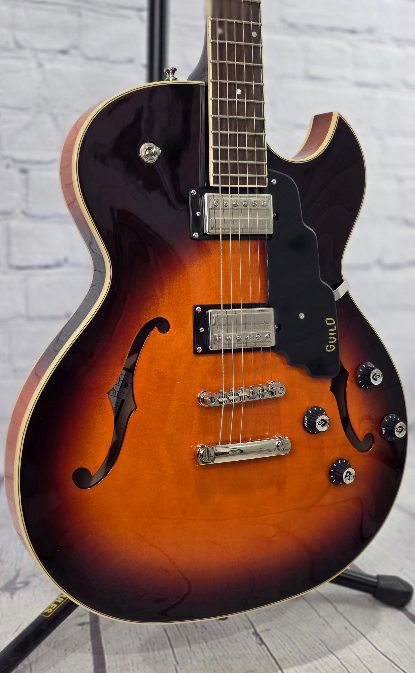 Guild Starfire I SC 6 String Semi-Hollow Electric Guitar Antique Burst