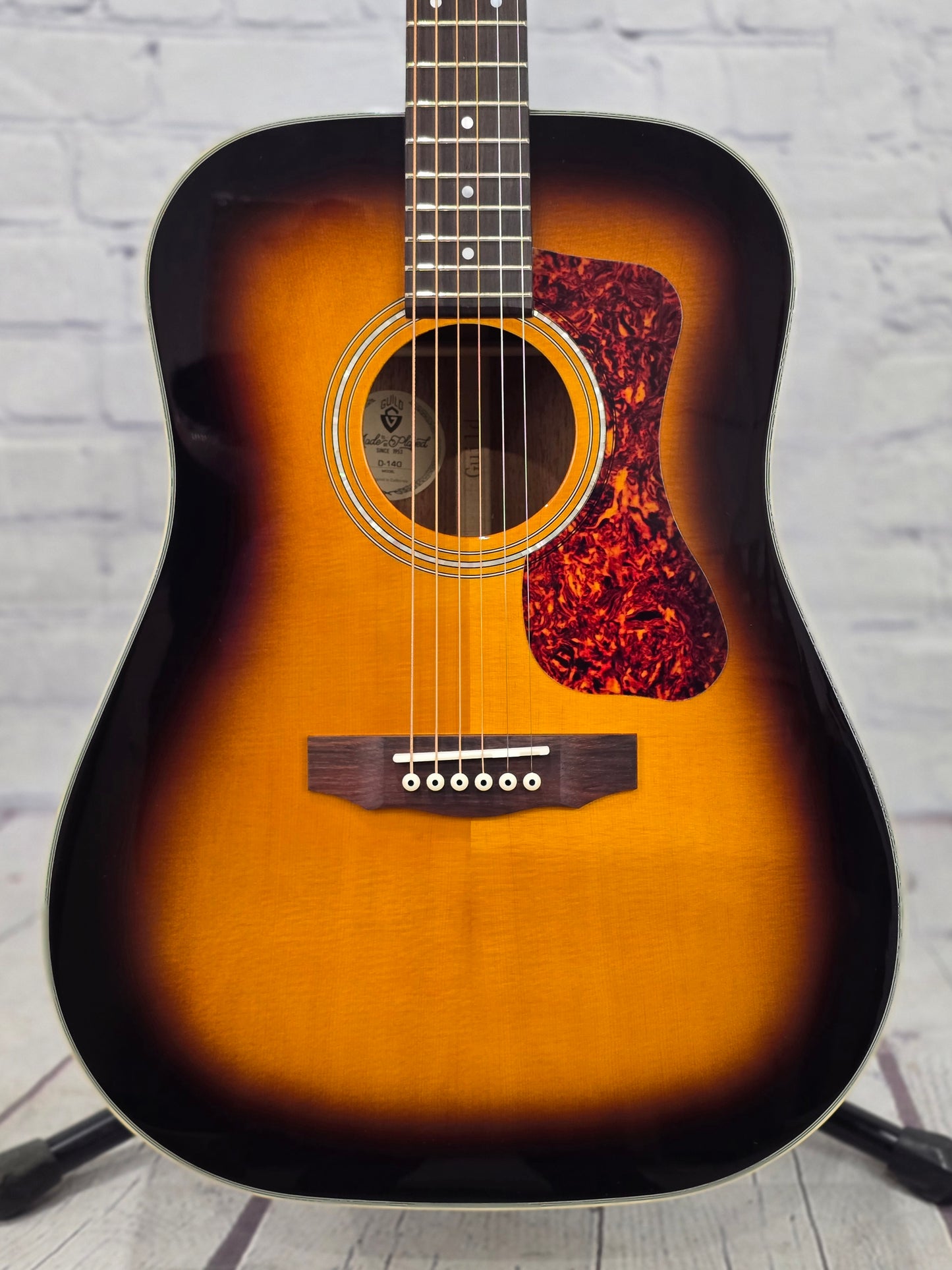 Guild Westerly Collection D-140 ATB Dreadnaught 6 String Acoustic Guitar Antique Burst
