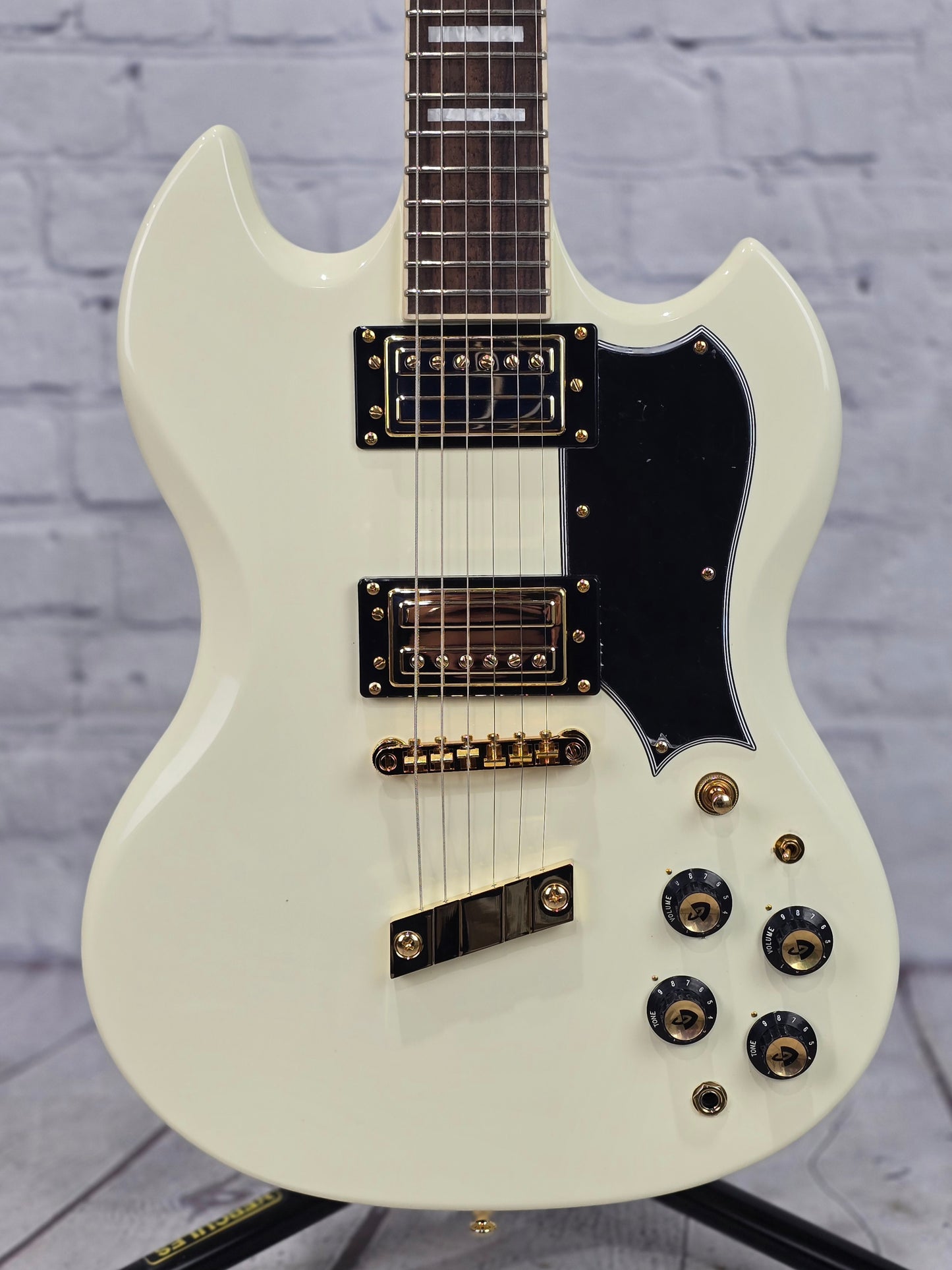 Guild Polara Kim Thayil Signature 6 String Electric Guitar Vintage White