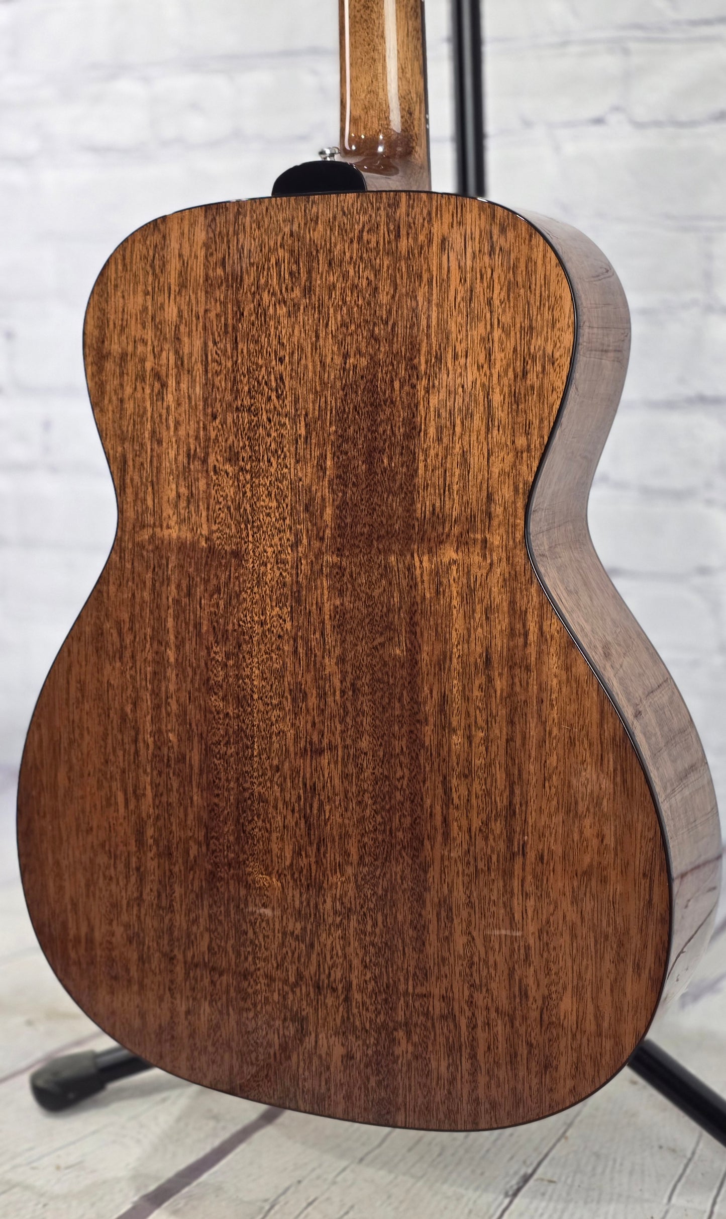 Guild Westerly Collection OM-120 Orchestra Acoustic Guitar Mahogany Natural