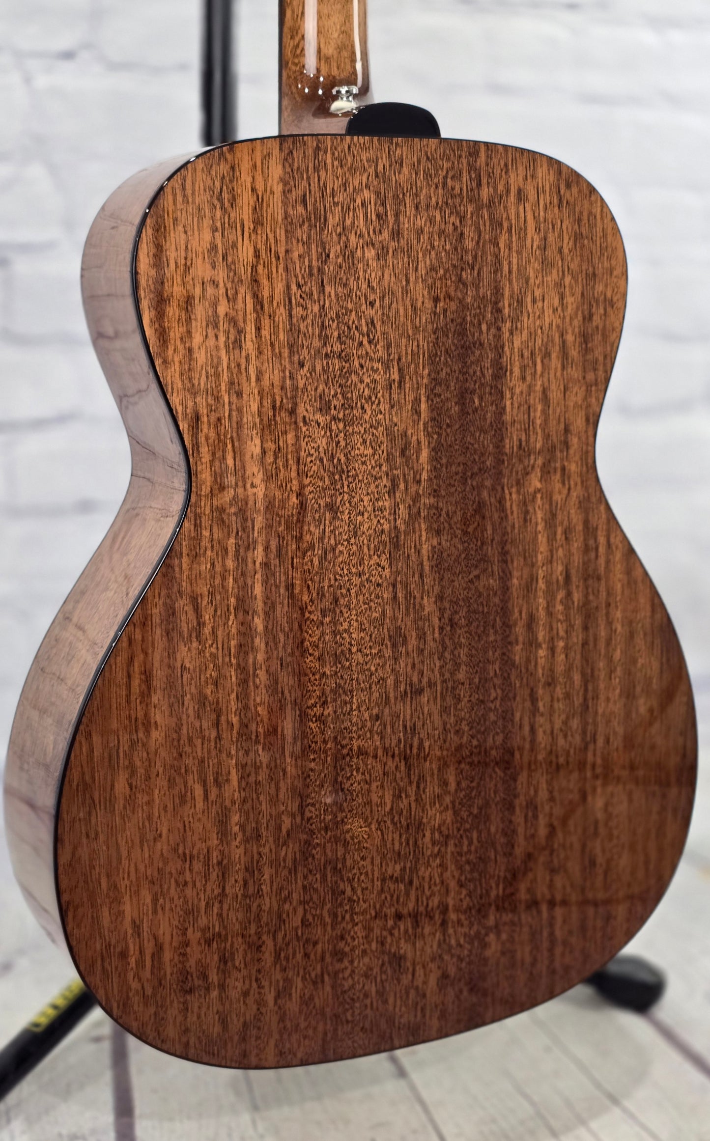 Guild Westerly Collection OM-120 Orchestra Acoustic Guitar Mahogany Natural