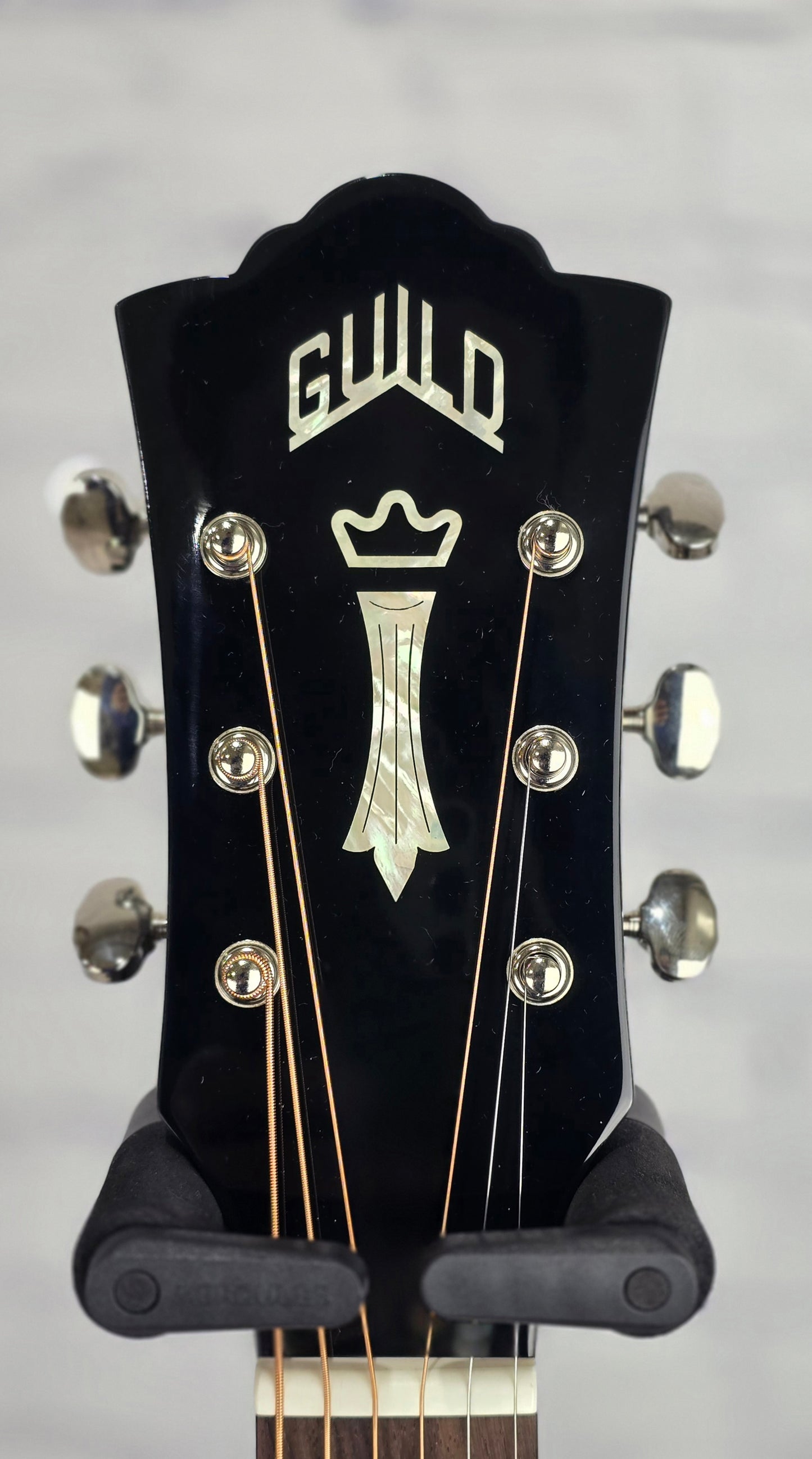 Guild Westerly Collection D-140CE BLK Dreadnaught 6 String Acoustic Guitar Gloss Black