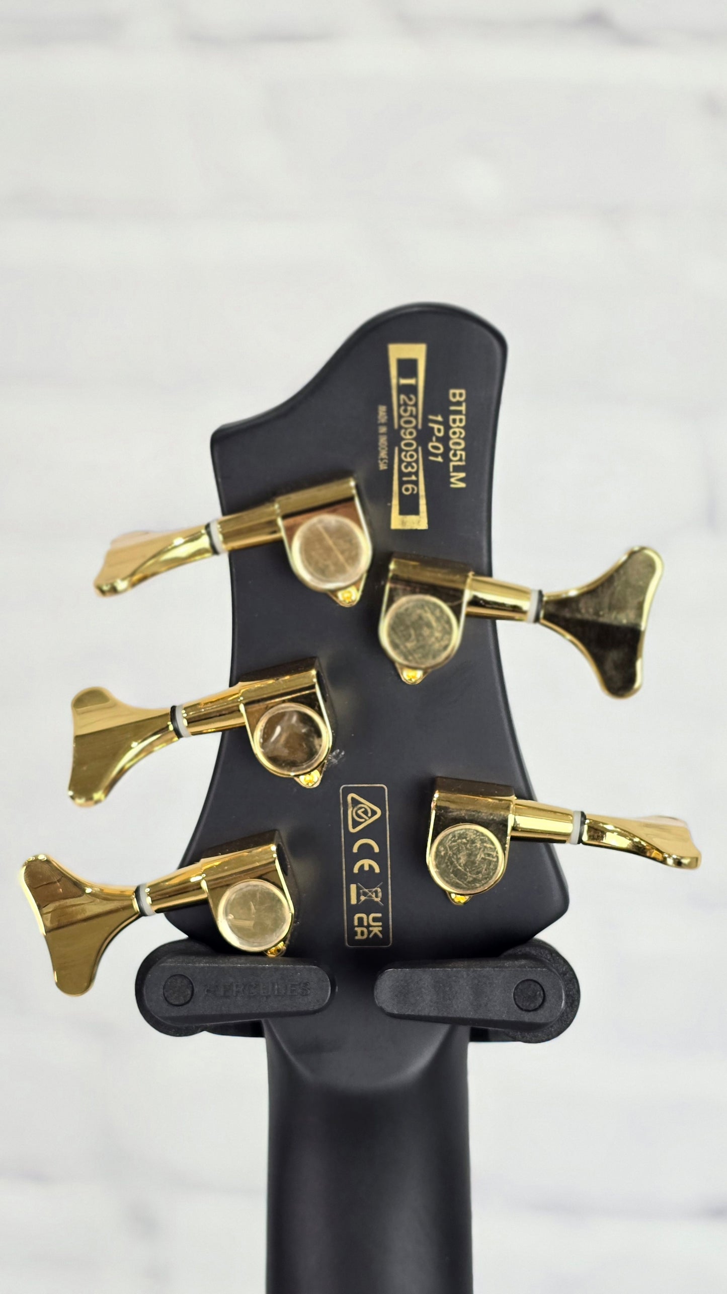 Ibanez Bass Workshop BTB605LM BKF 5 String Multiscale Bass Black Flat