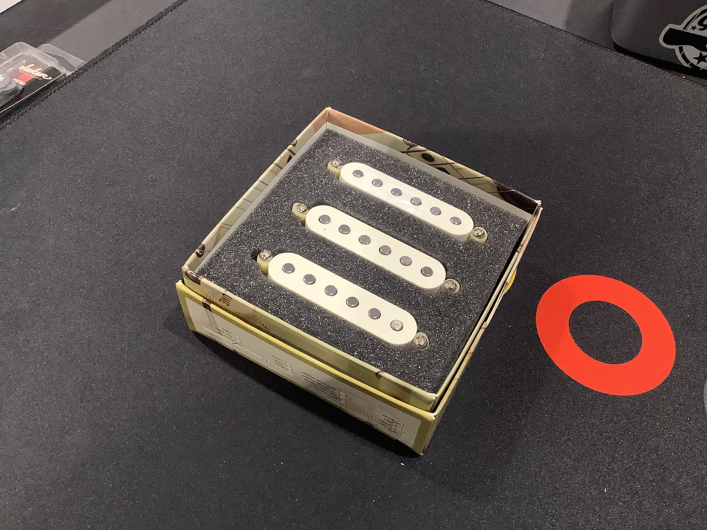 Bare Knuckle Pickups BKP Mother’s Milk Single Coil Pickup SET Strat Parchment