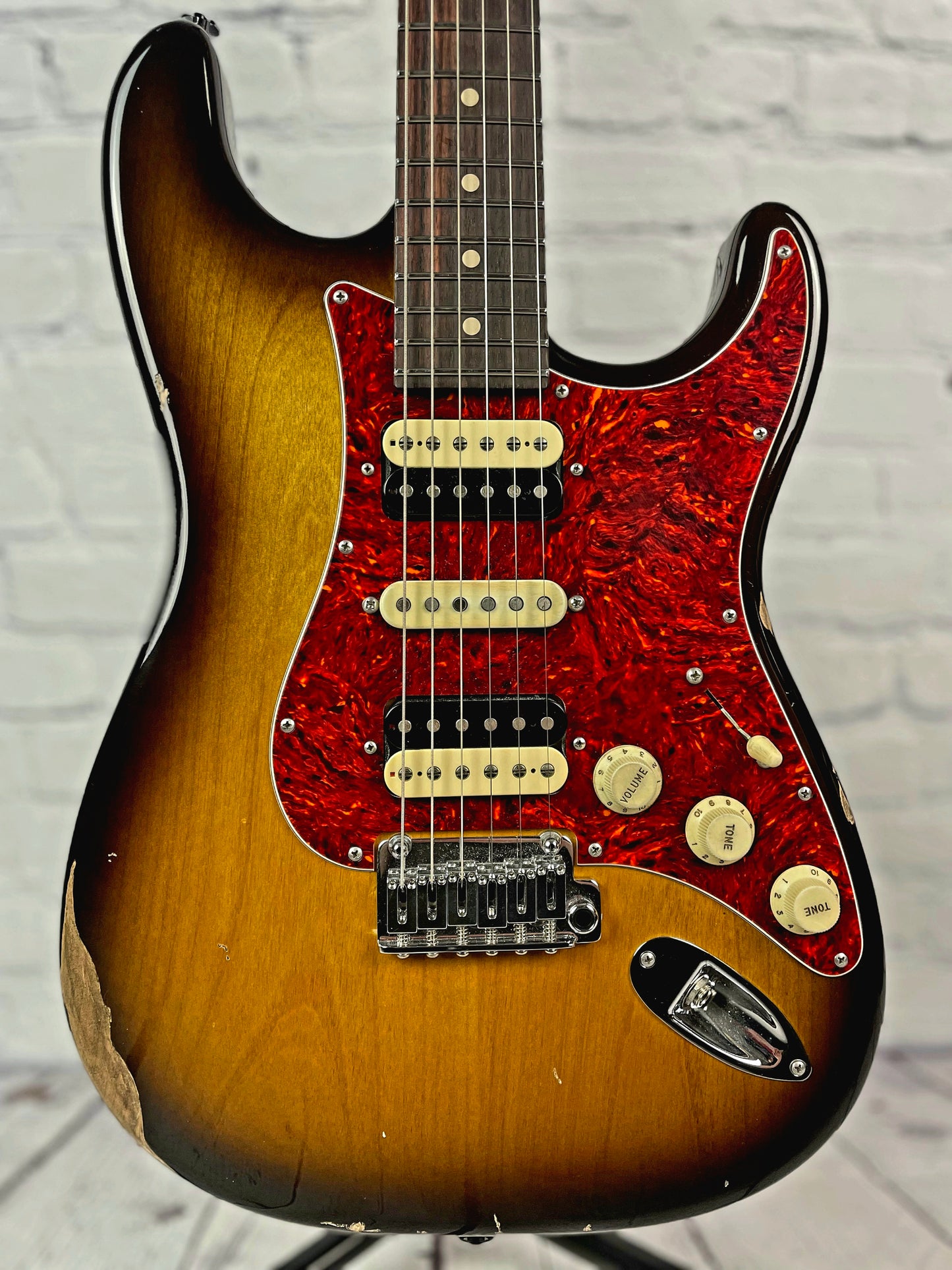USED Suhr Classic S Antique Custom HSH Electric Guitar 2 Tone Tobacco Burst