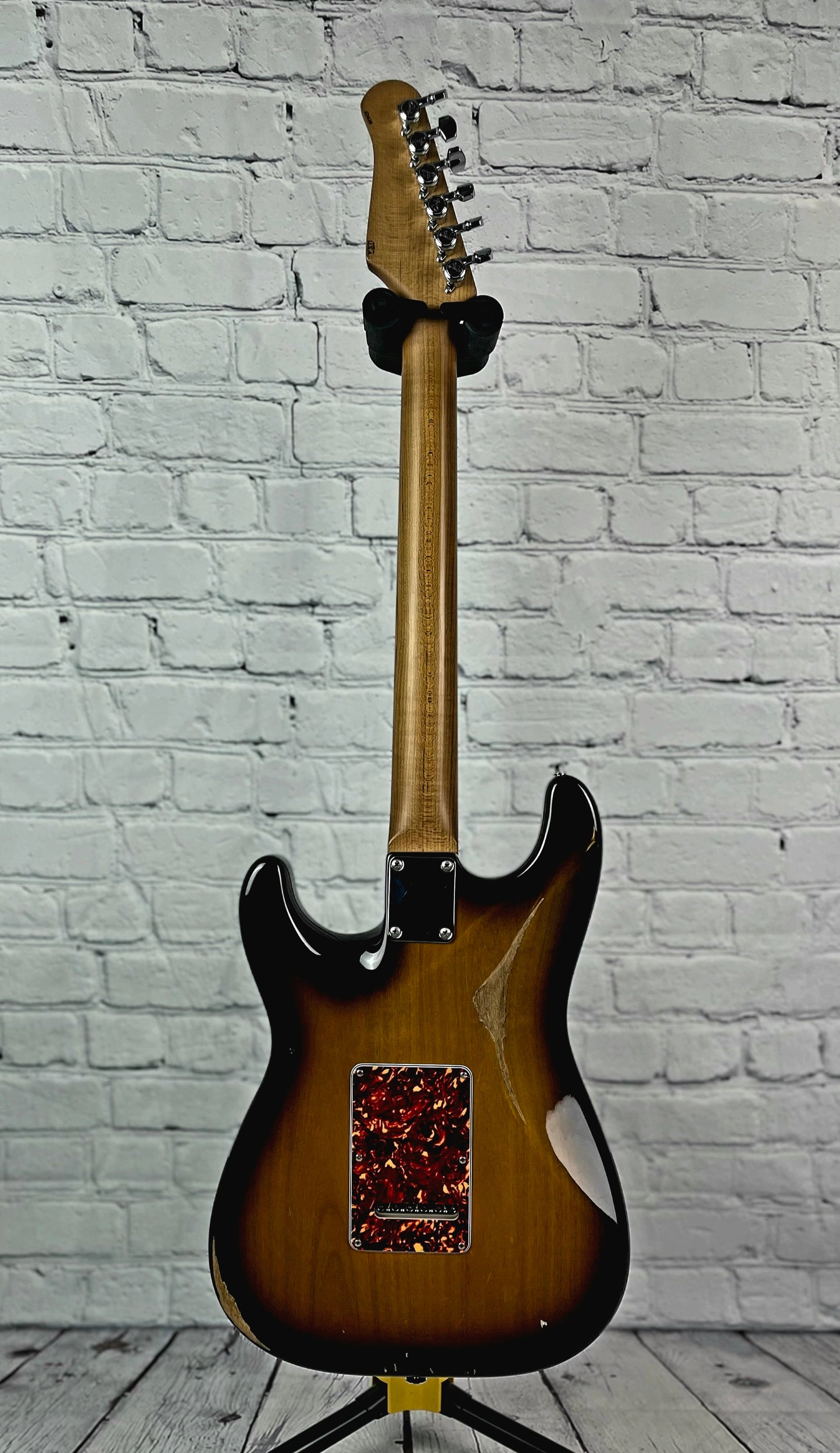 USED Suhr Classic S Antique Custom HSH Electric Guitar 2 Tone Tobacco Burst