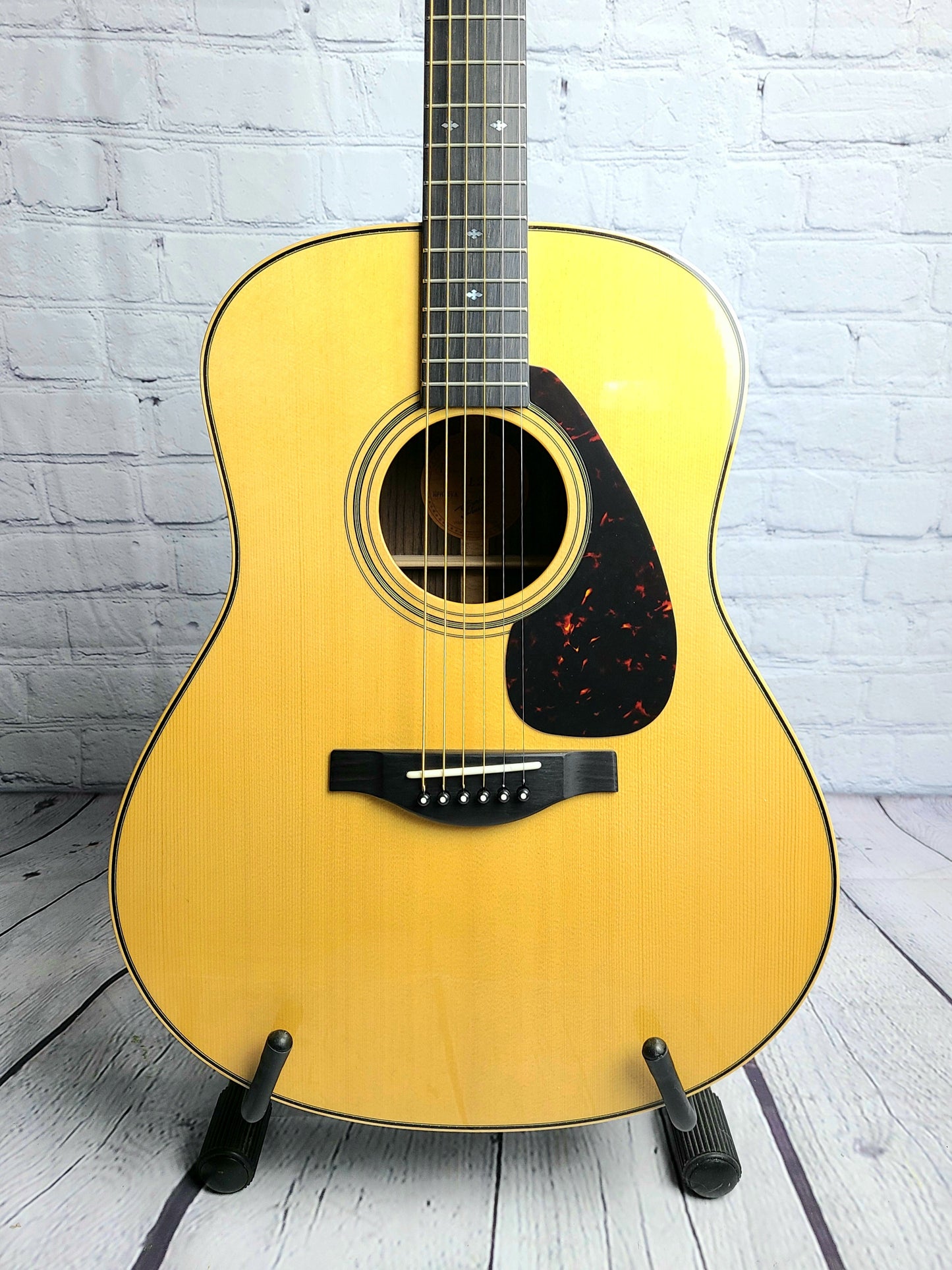 USED Yamaha Japan LL26 ARE II Dreadnaught Acoustic Guitar Natural