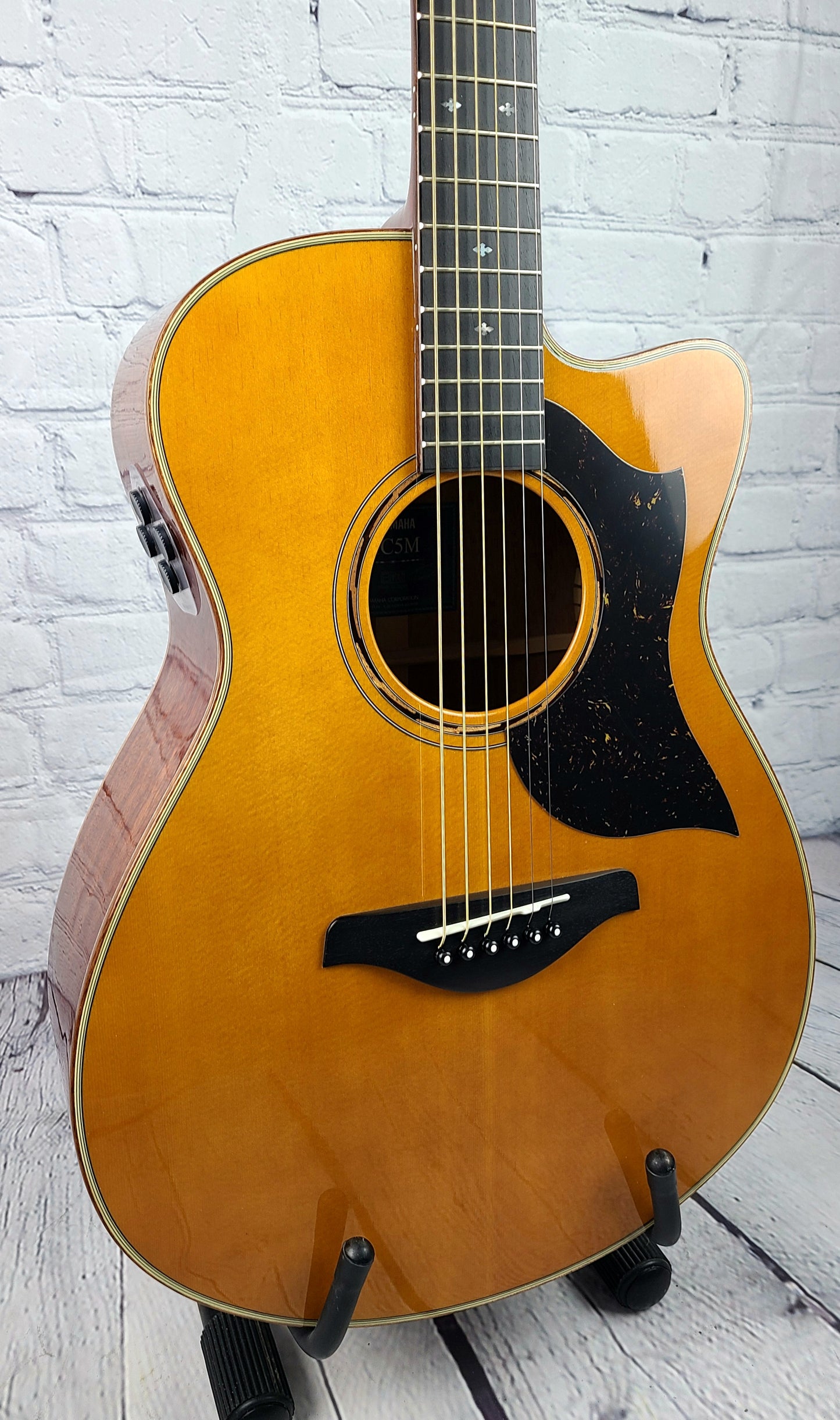 Yamaha Japan AC5M ARE II Electric Acoustic Guitar