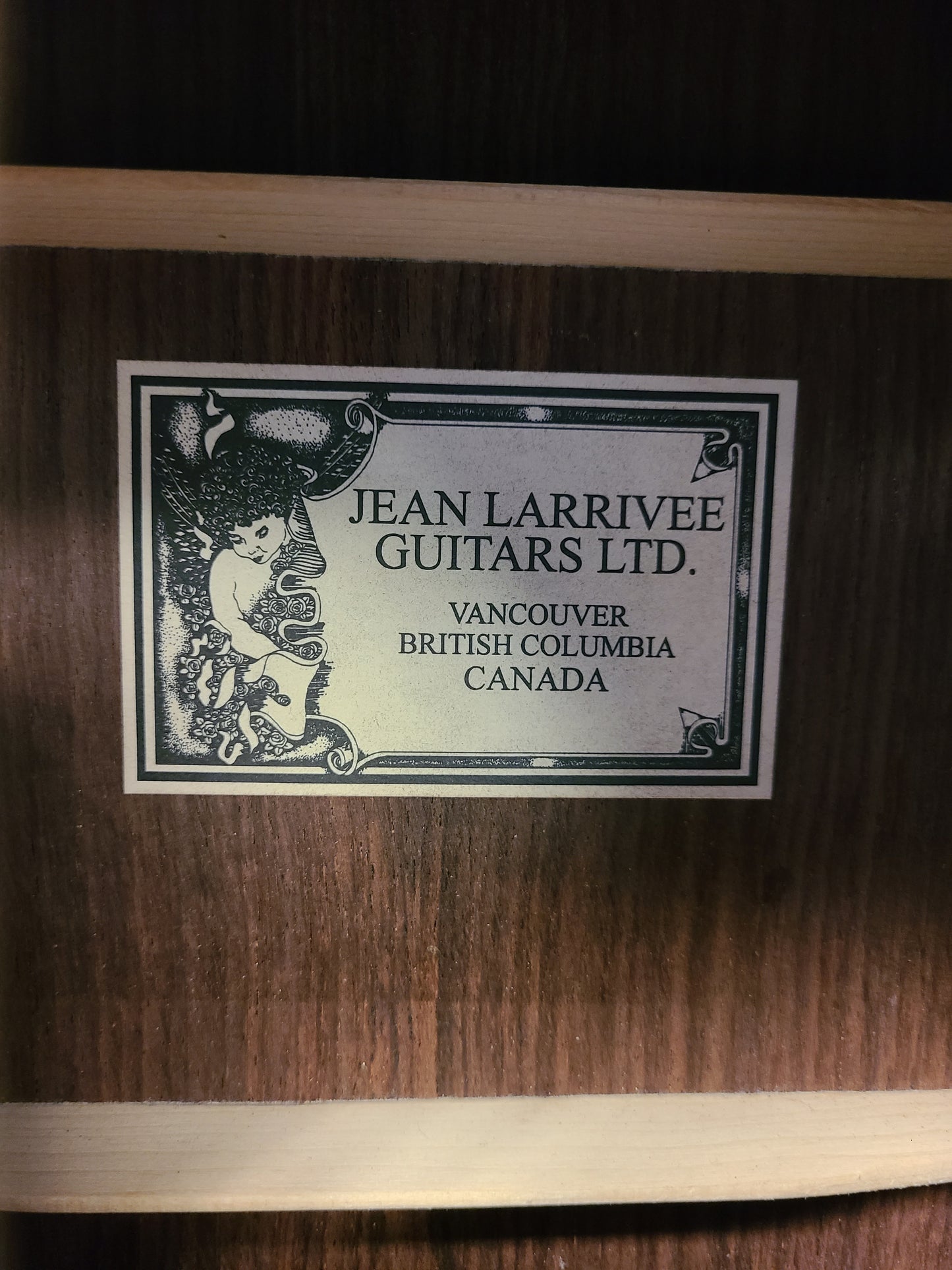 USED 1998 Larrivee L-10 Deluxe Electric Acoustic