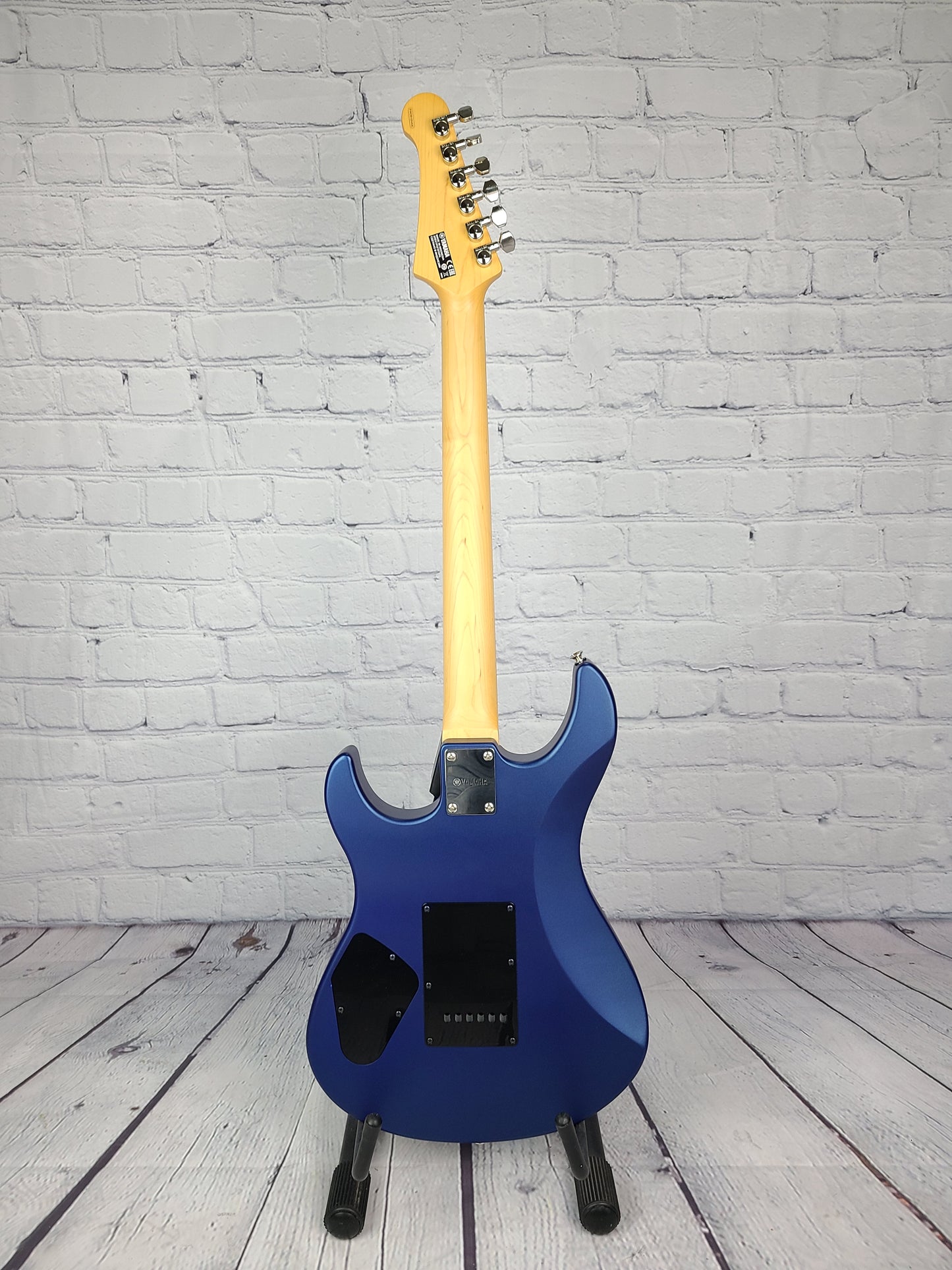 Yamaha Pacifica PAC612VIIX Electric Guitar Matte Silk Blue