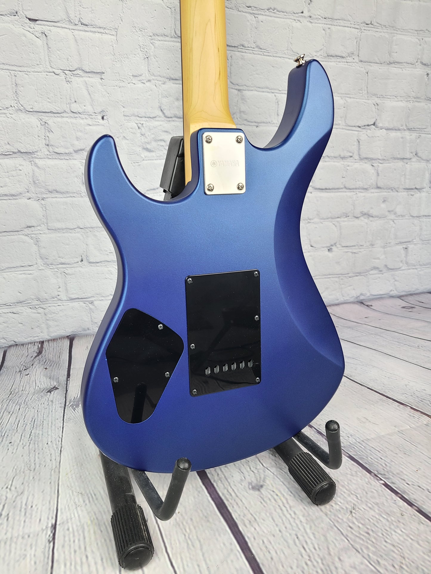 Yamaha Pacifica PAC612VIIX Electric Guitar Matte Silk Blue