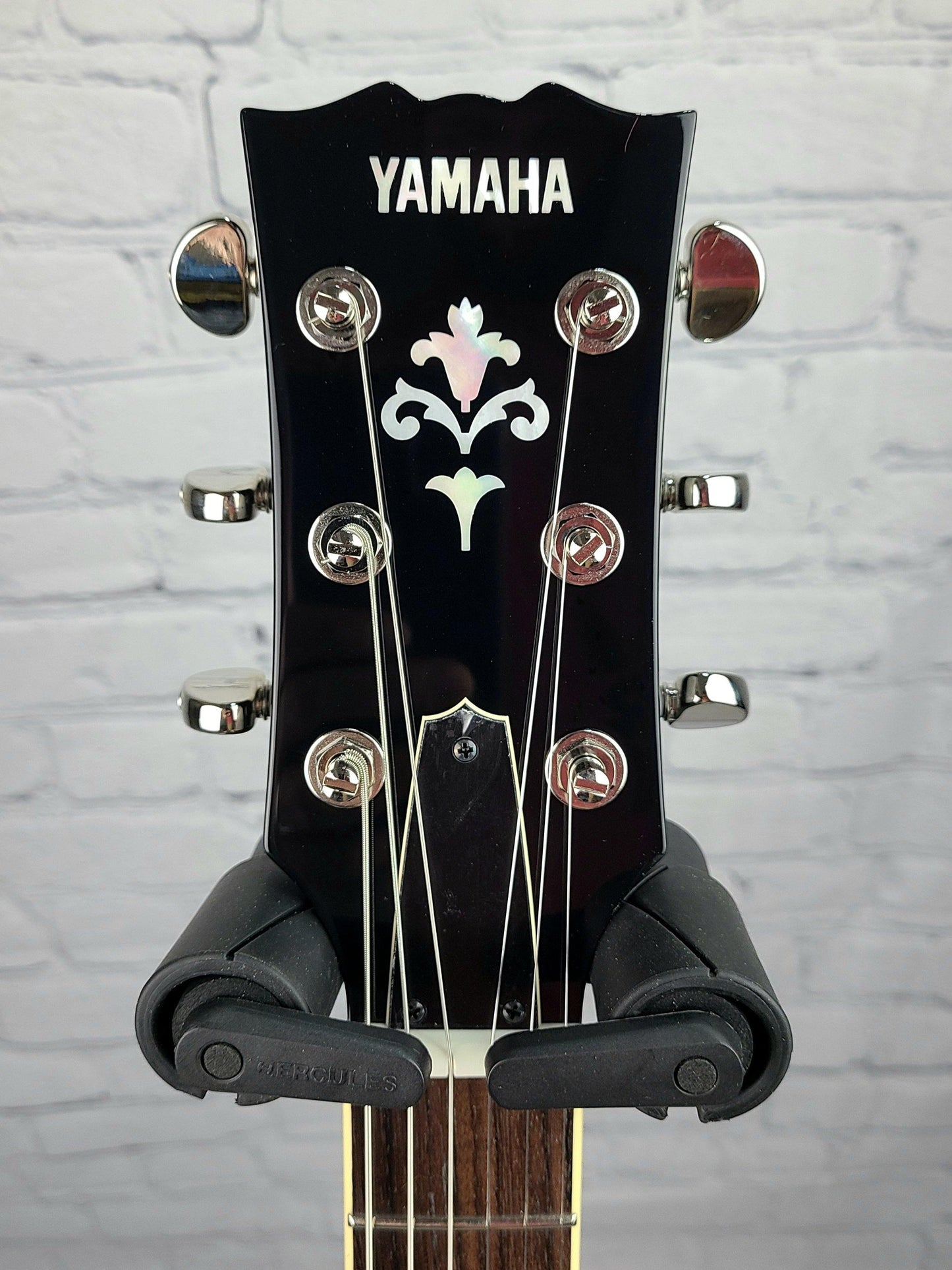 Yamaha SG1802 Electric Guitar Gloss Black P90 Made in Japan - Guitar Brando