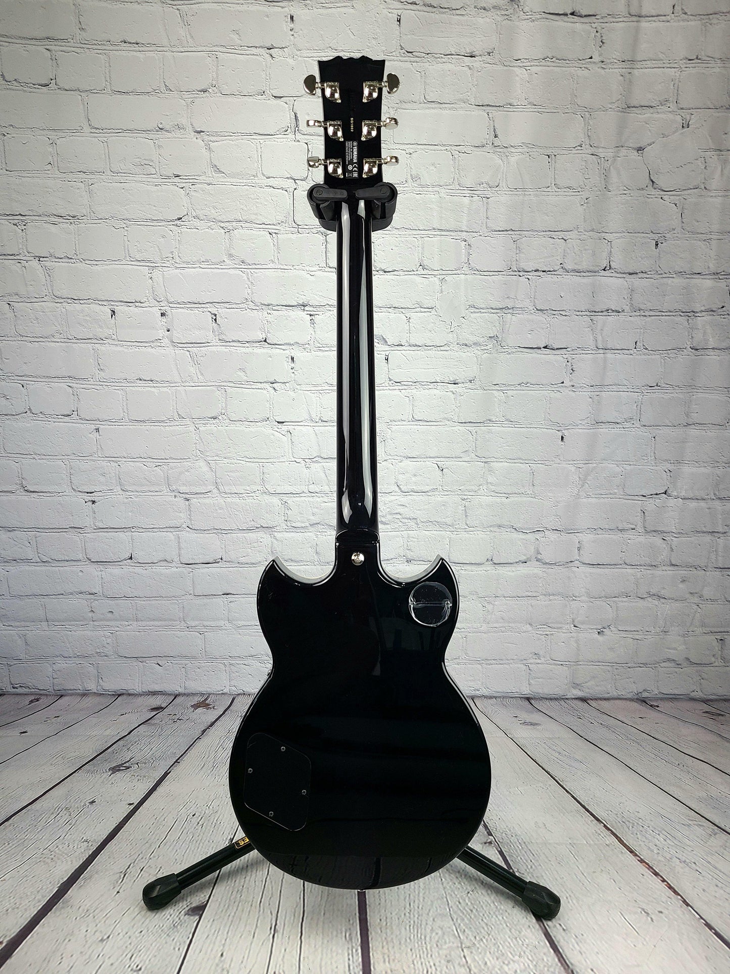 Yamaha SG1802 Electric Guitar Gloss Black P90 Made in Japan - Guitar Brando