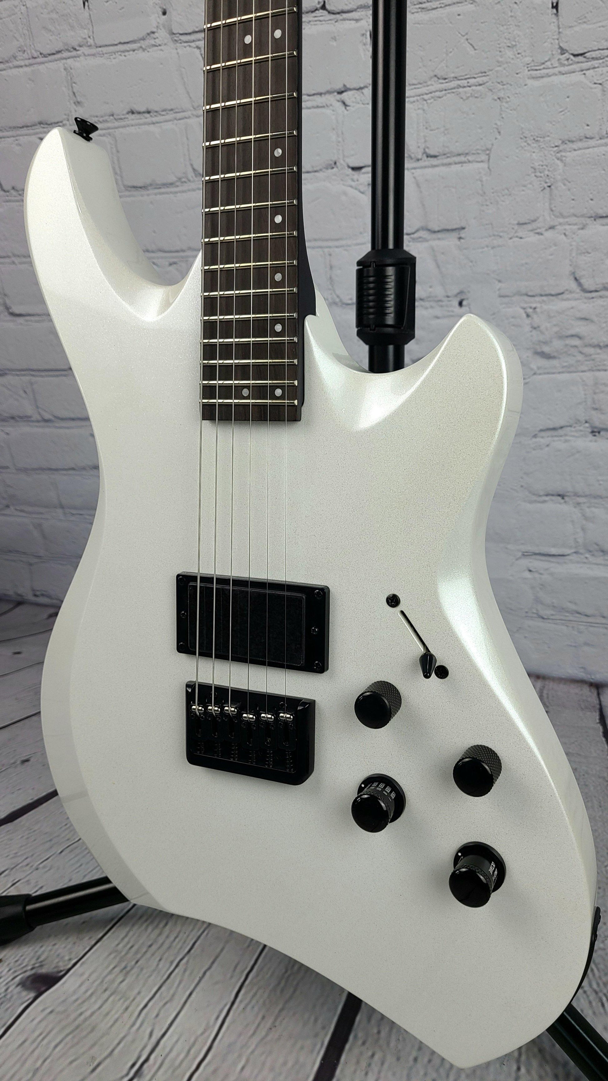 Line 6 Shuriken SR250 Variax Electric Guitar Satin White - Guitar Brando