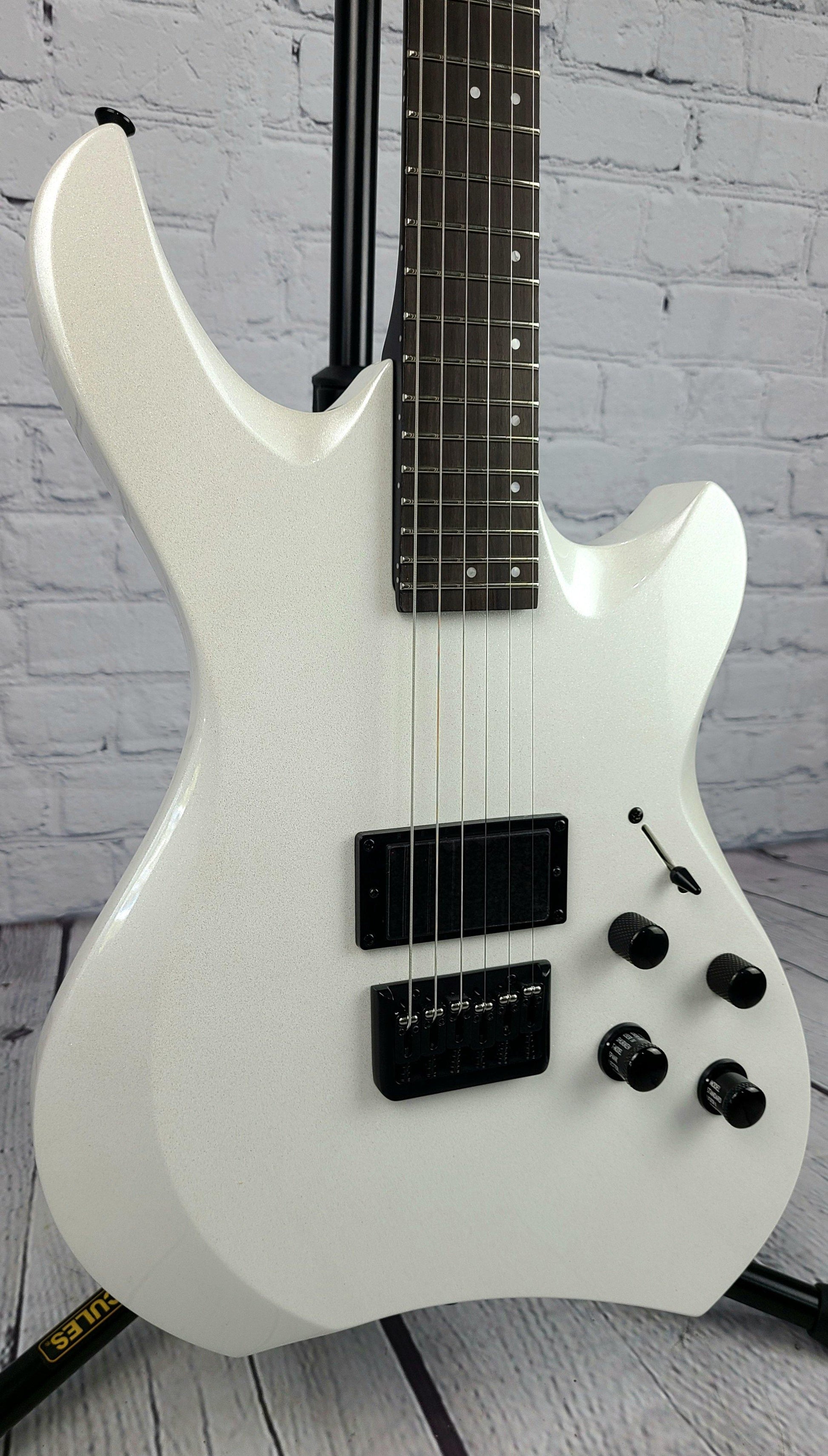 Line 6 Shuriken SR250 Variax Electric Guitar Satin White - Guitar Brando