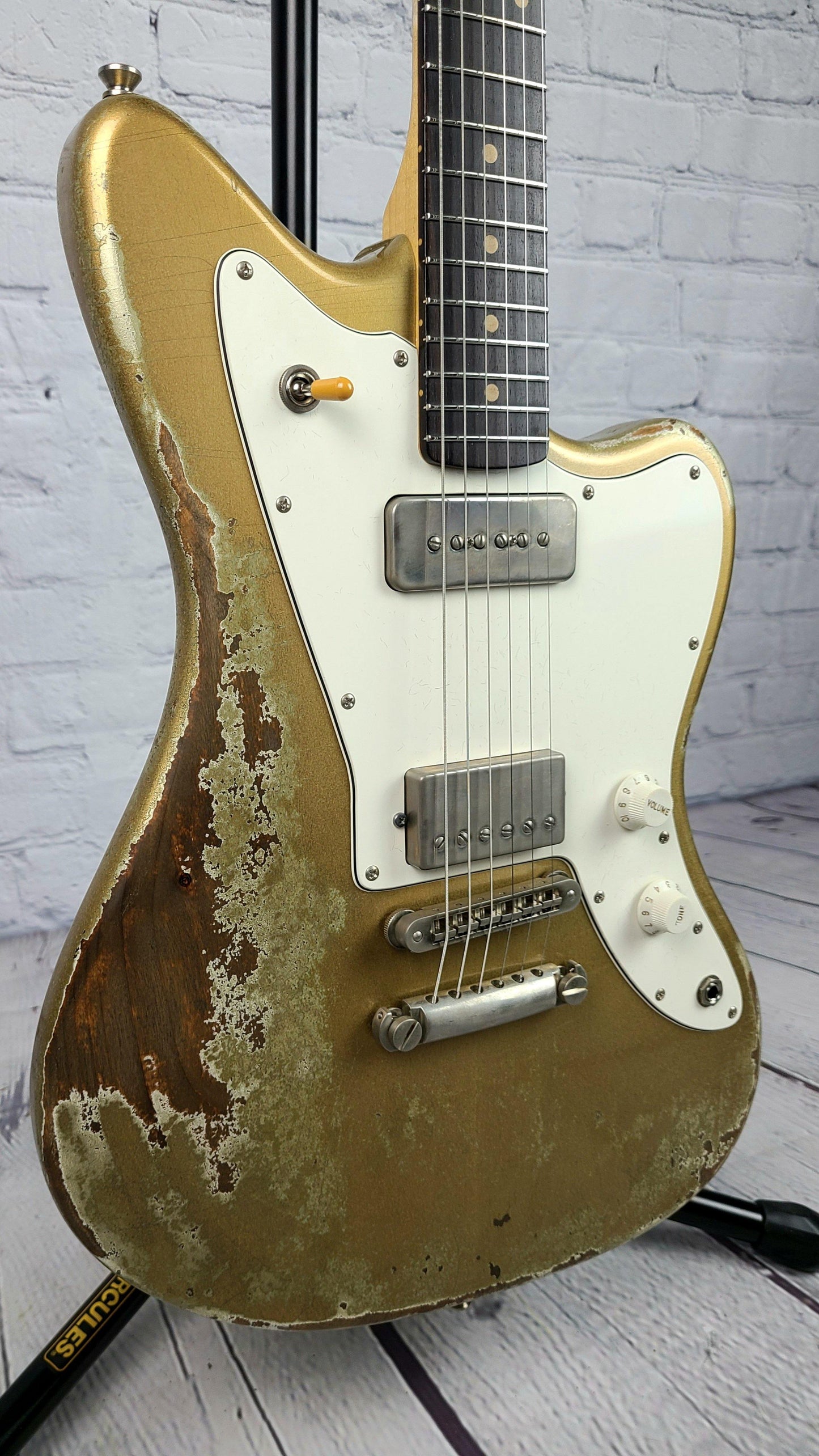 Fano JM6 Oltre Gold Top Rosewood Board USA Electric Guitar - Guitar Brando